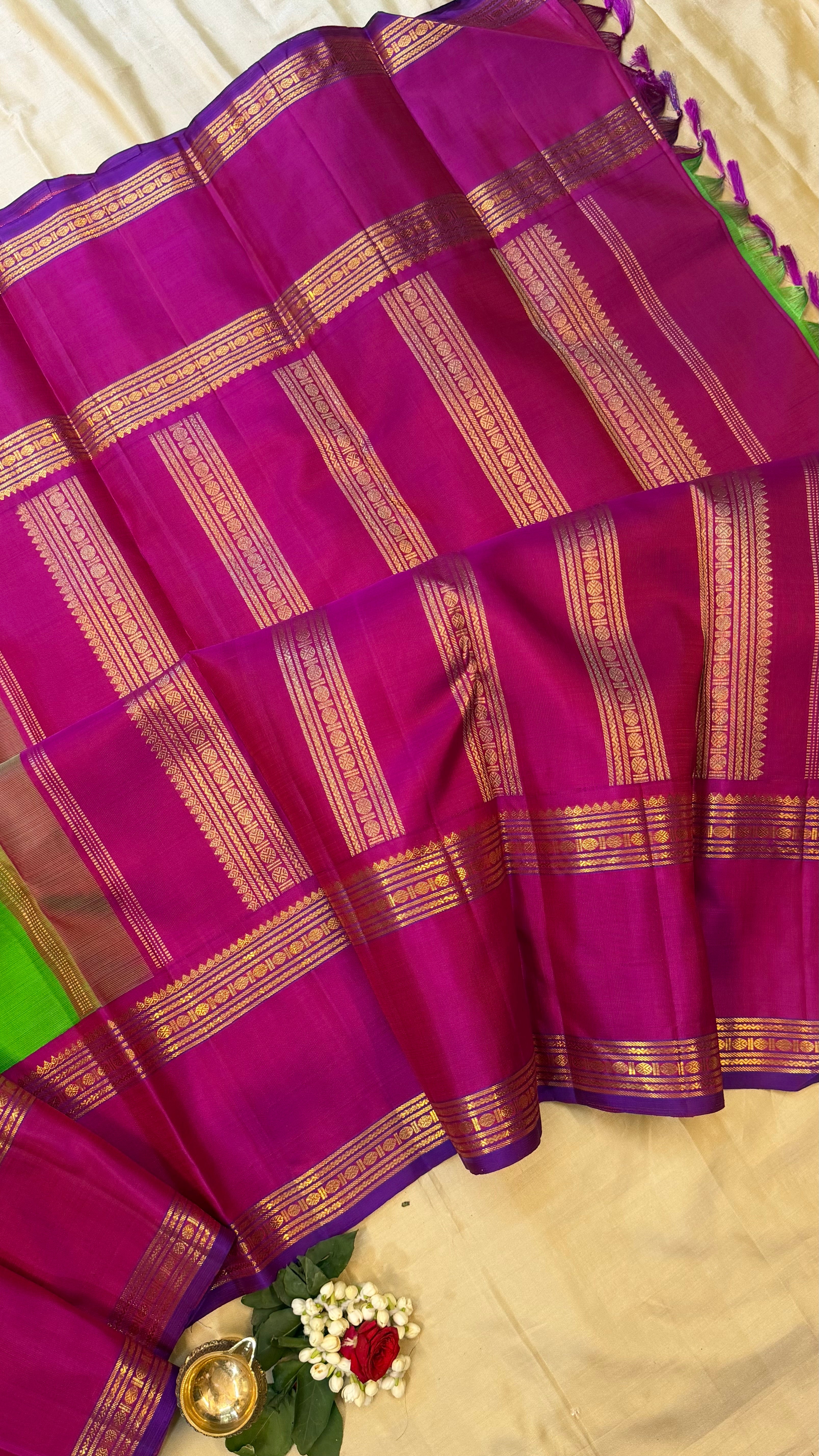 Parrot green and pink rettapet border kai korvai/ kanjipuram silk