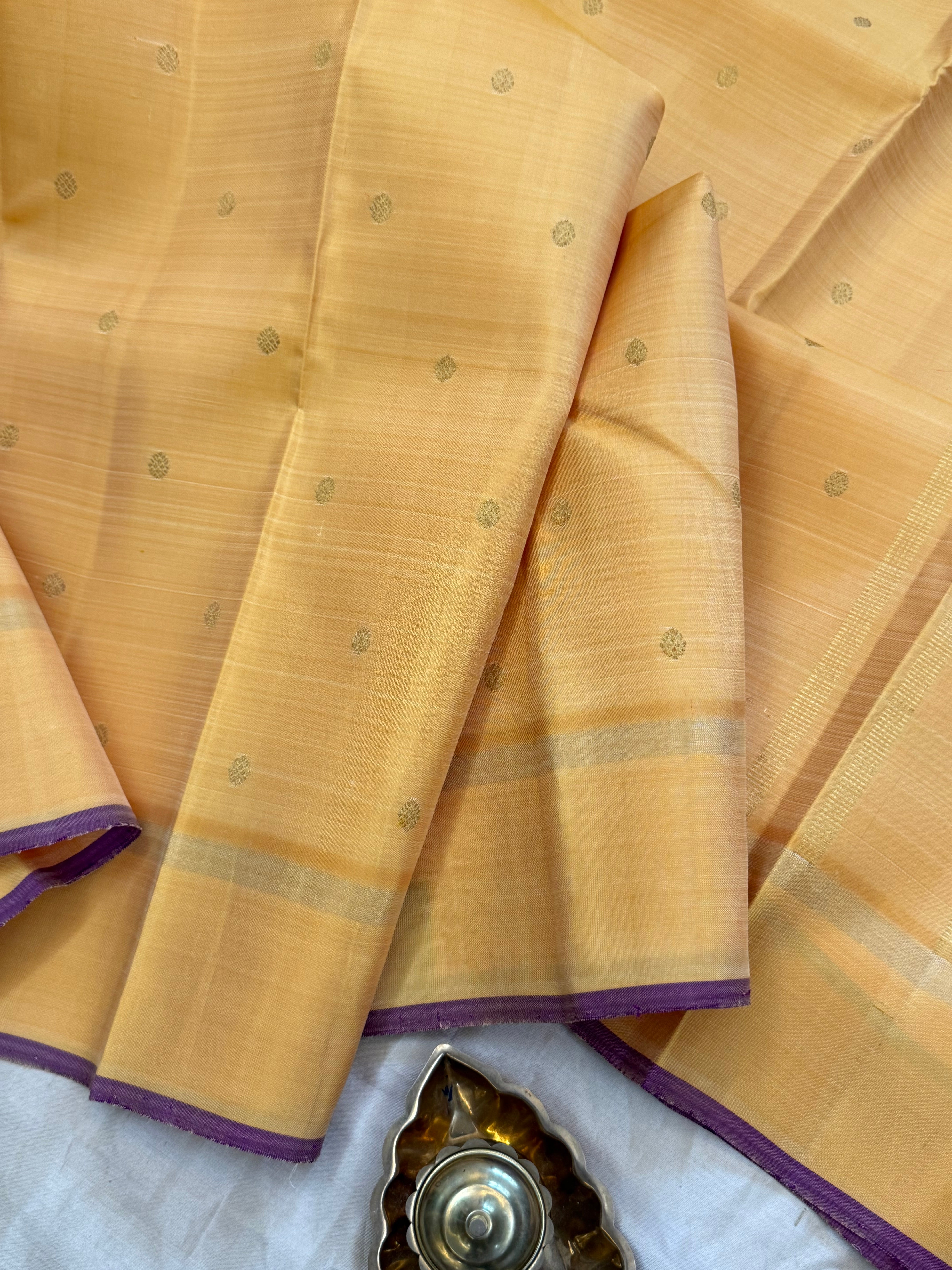 Off sandal chakram butta / KANJIPURAM SILK SAREE CLSA 10095
