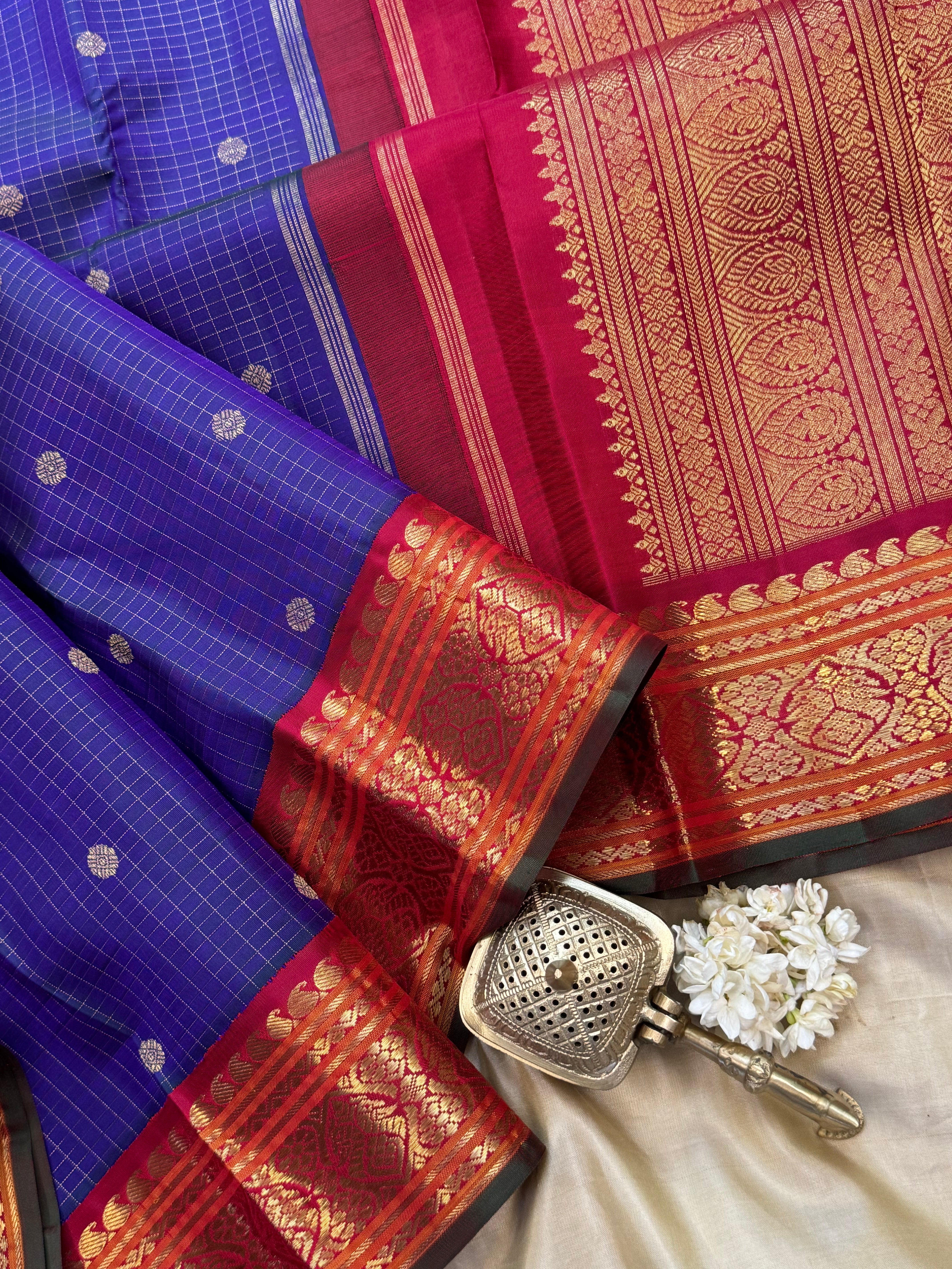 Purplish blue zari kattam Araku kai korvai/ Kanjipuram silk CLSA8677
