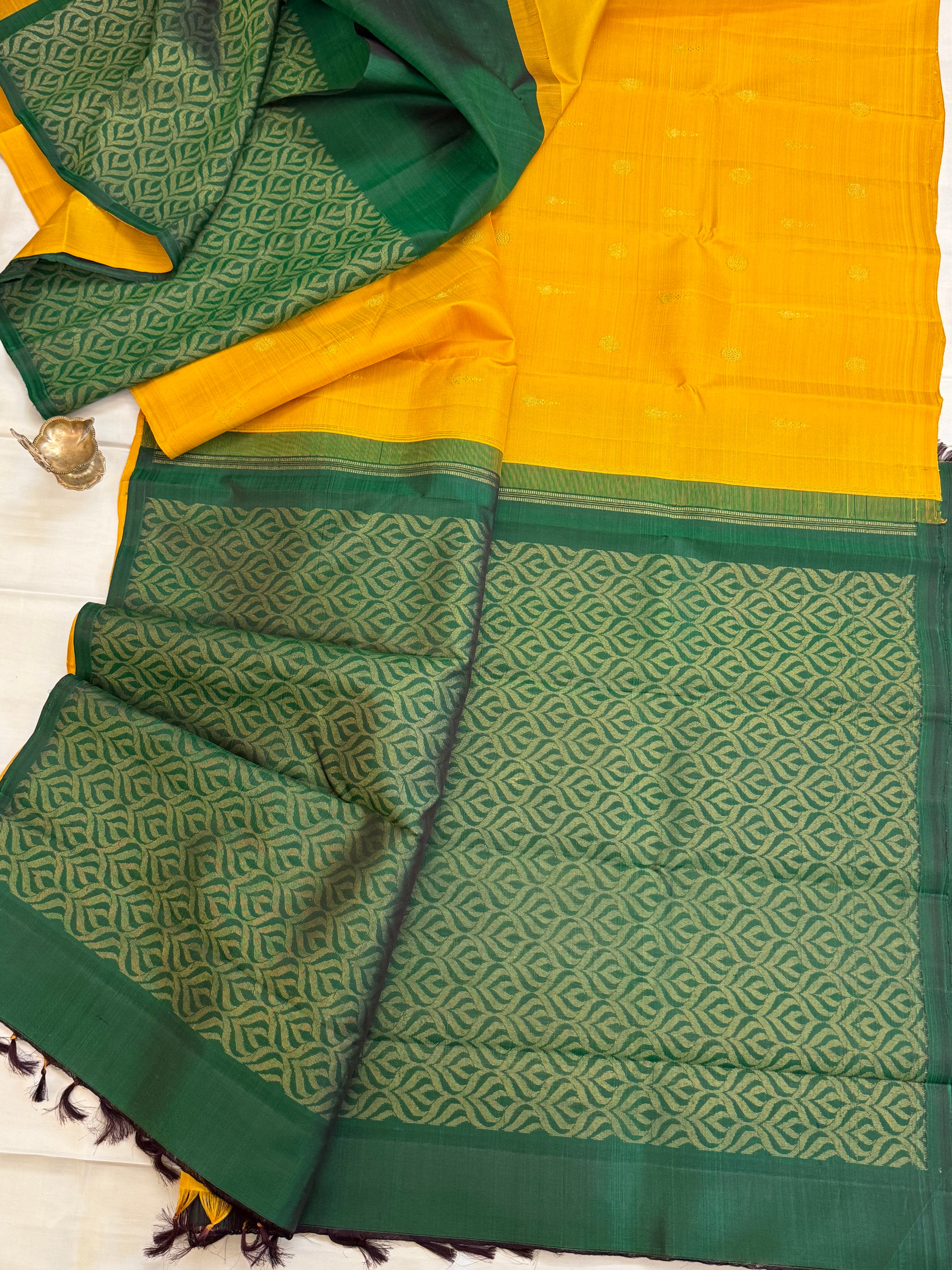 Mustard yellow and green partly pallu / Kanjipuram silk CLSA 9785
