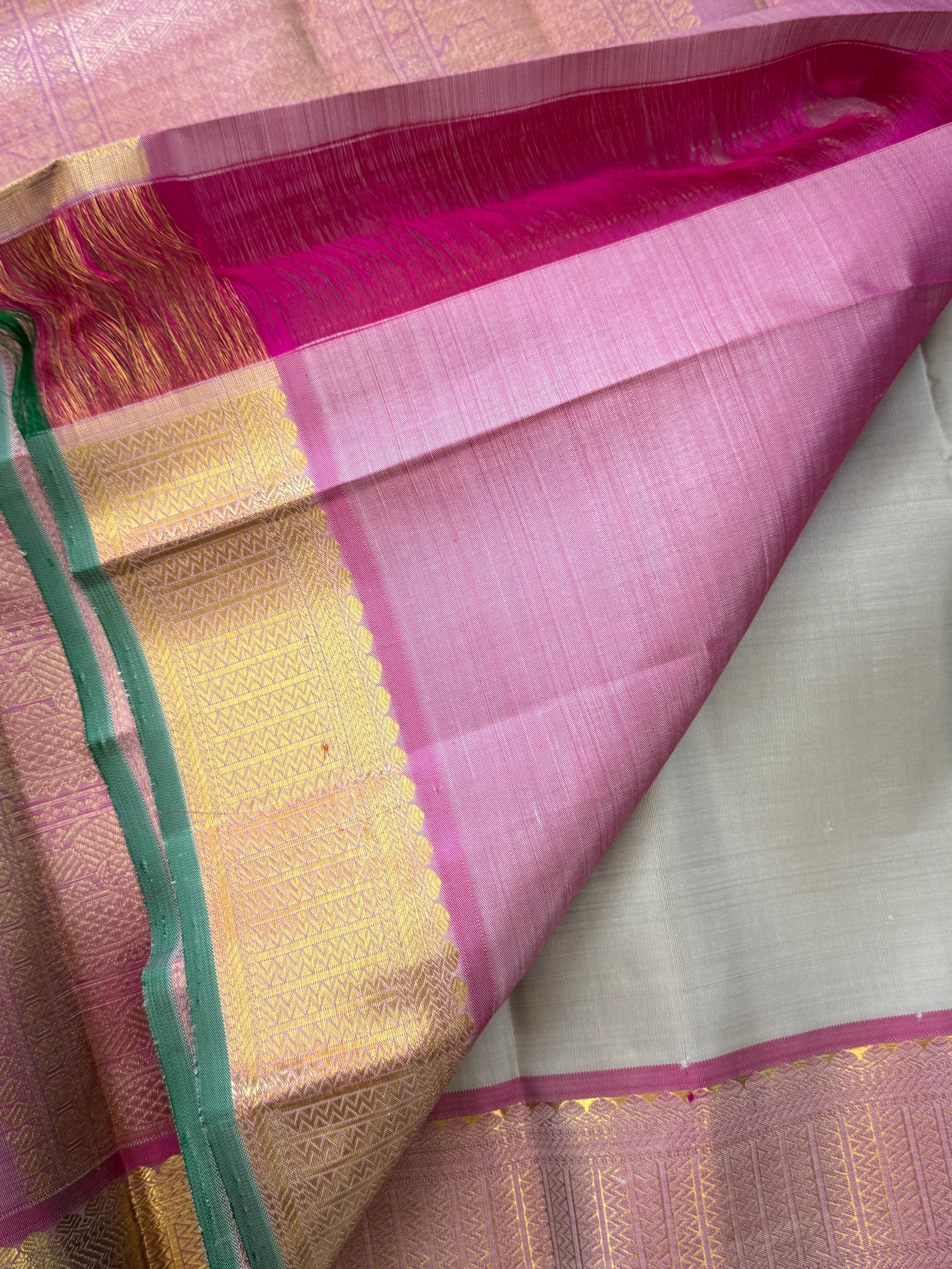 Pastel grey body light fuchsia pink on border/ kanjipuram silk CLSA10829