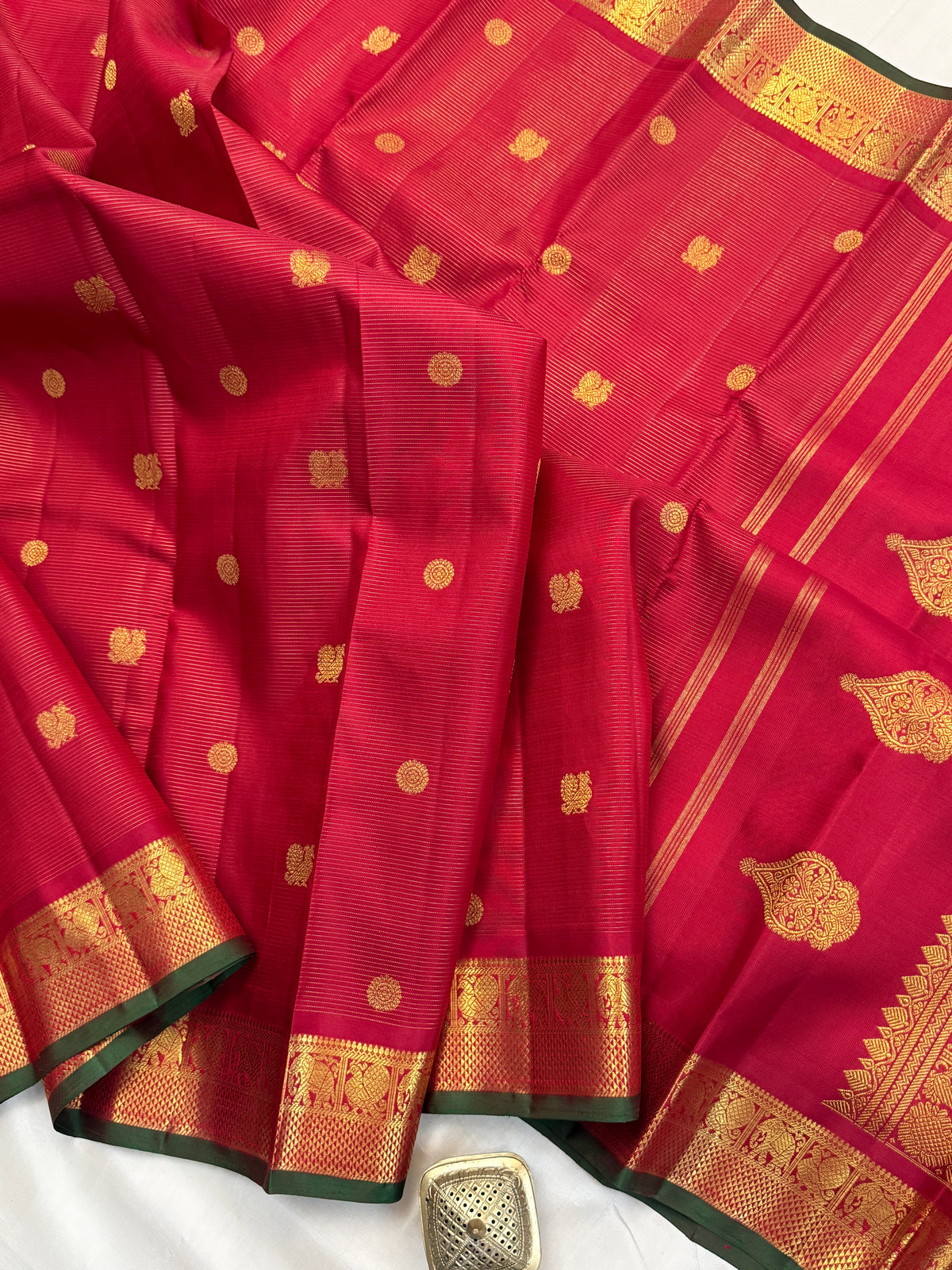 Navarathri - Day 4 Red Colour pure Zari Vairaoosi and butta/ Kanjipuram silk sree Clsa 11696