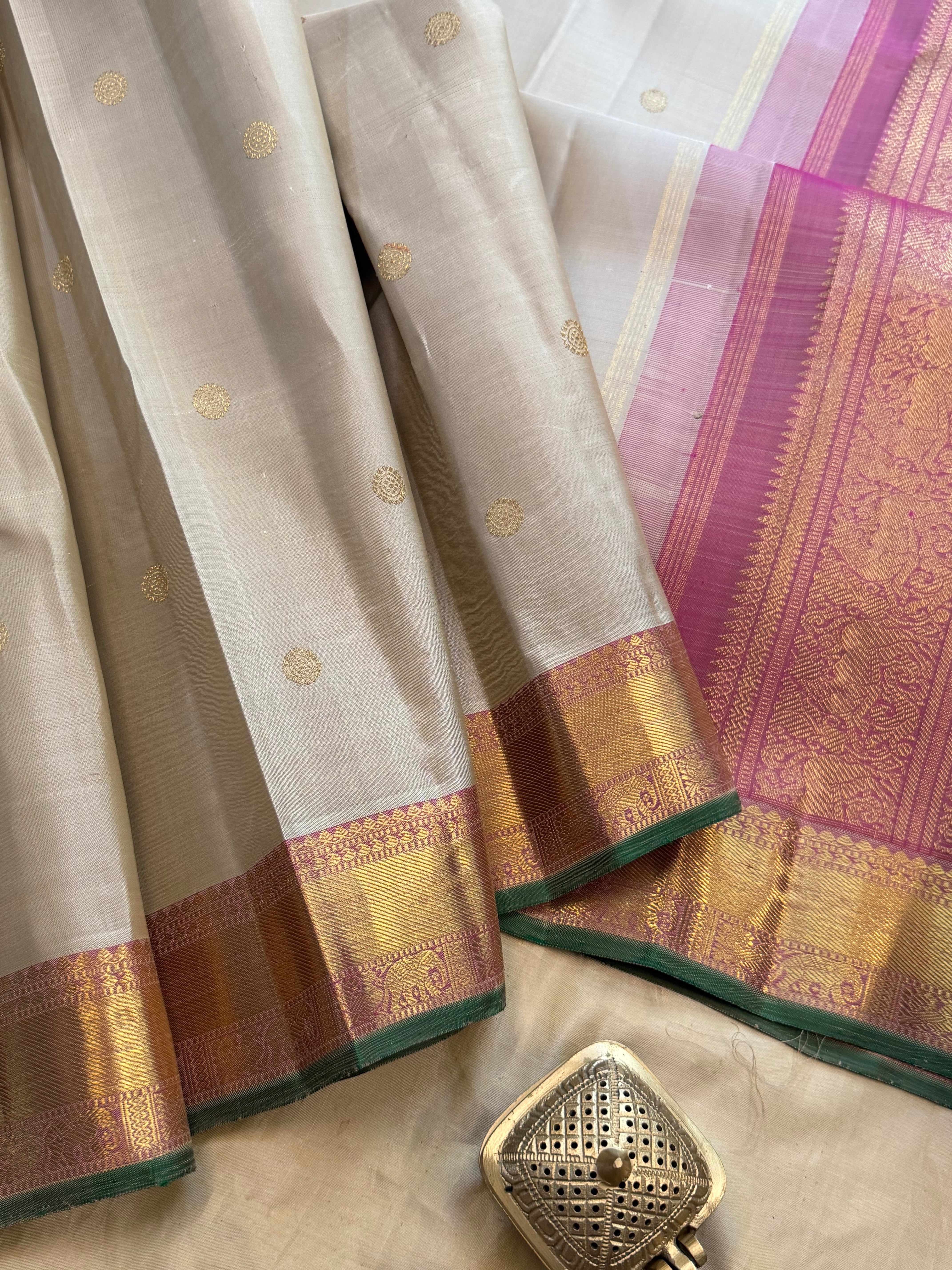 Moha : beige pink   pure Zari Kanjipuram silk