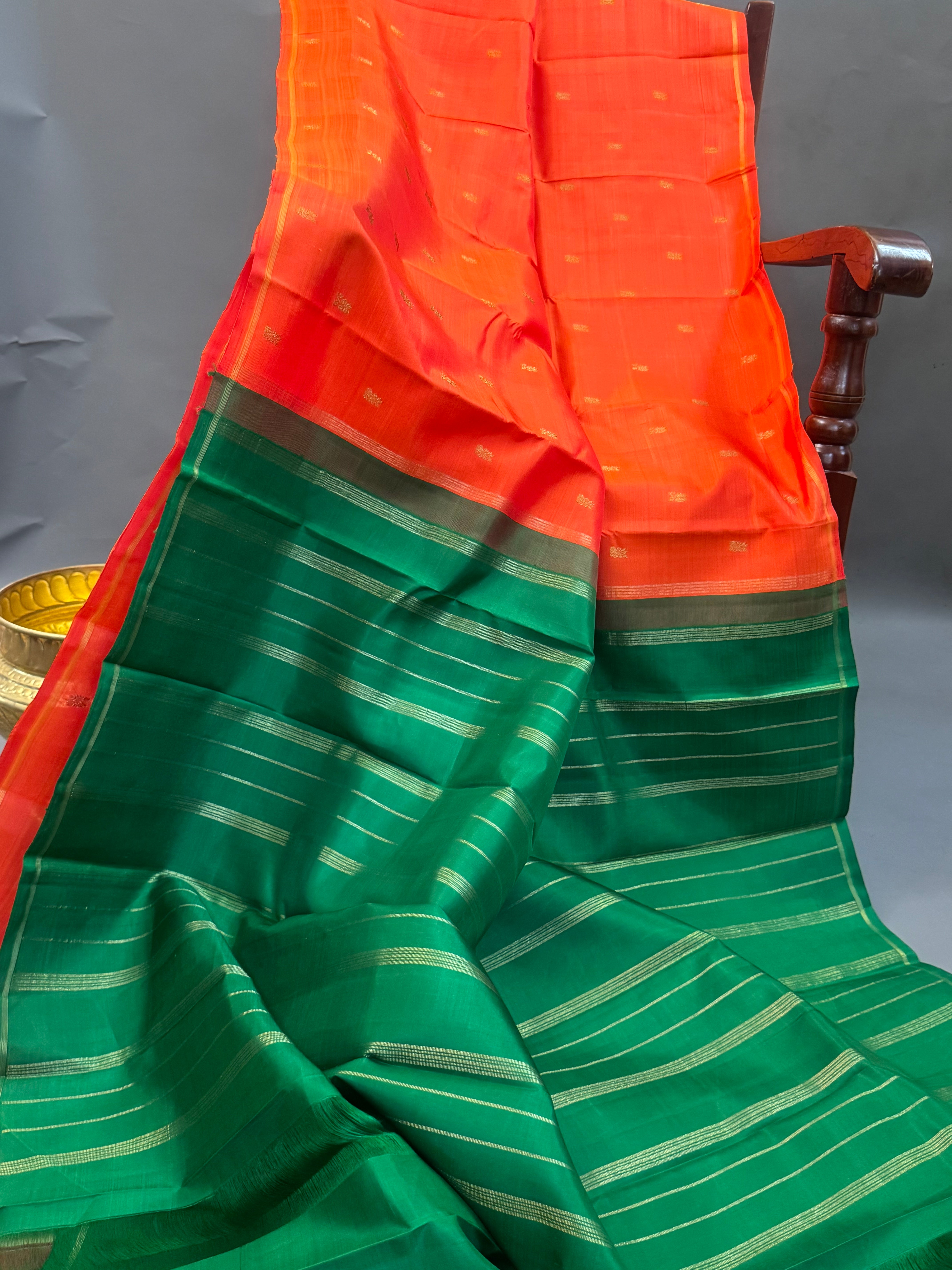 Orange  Butta  Borderless kanjipuram silk saree