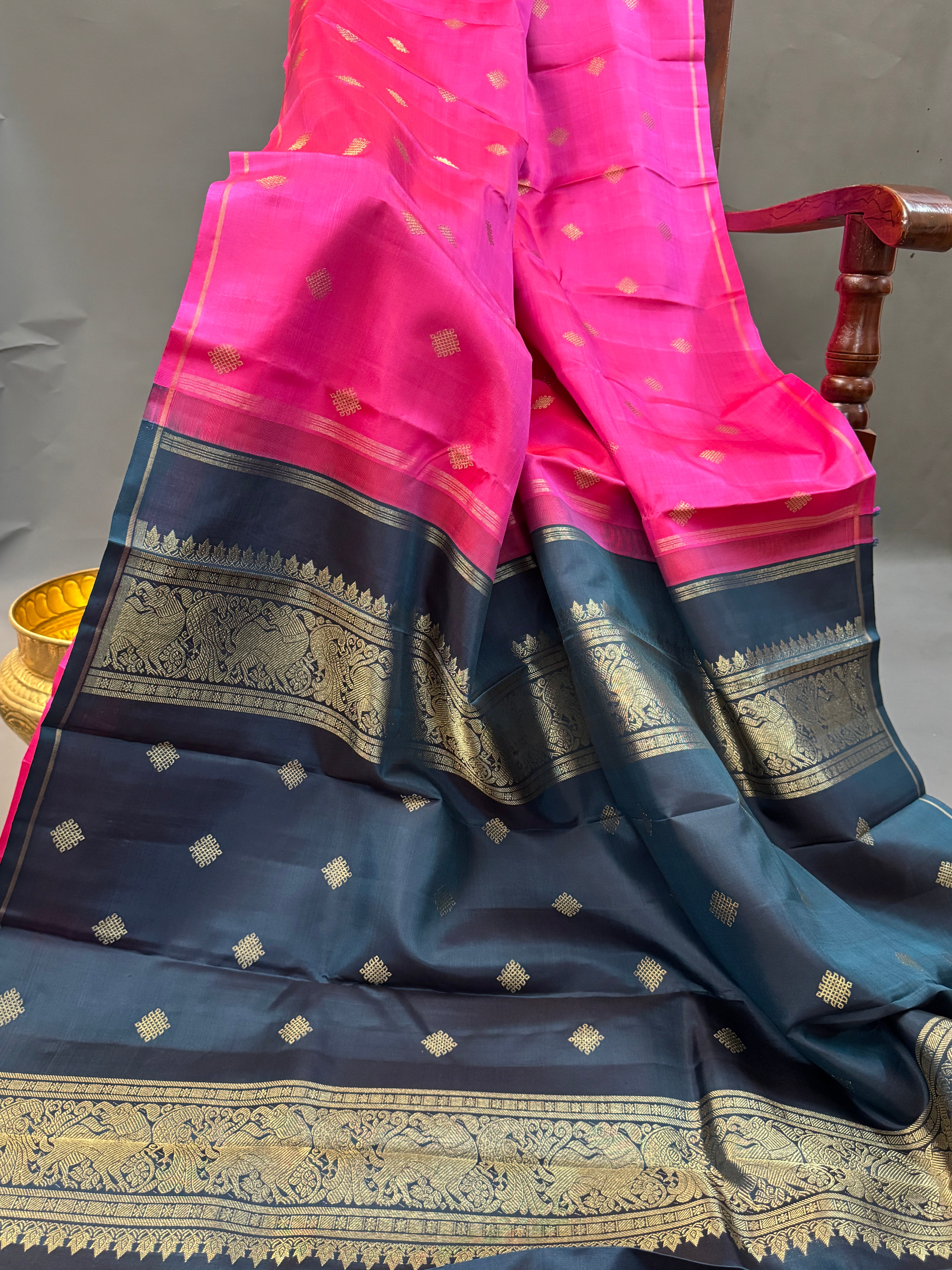 Lotus pink Kolam Butta  Borderless kanjipuram silk saree