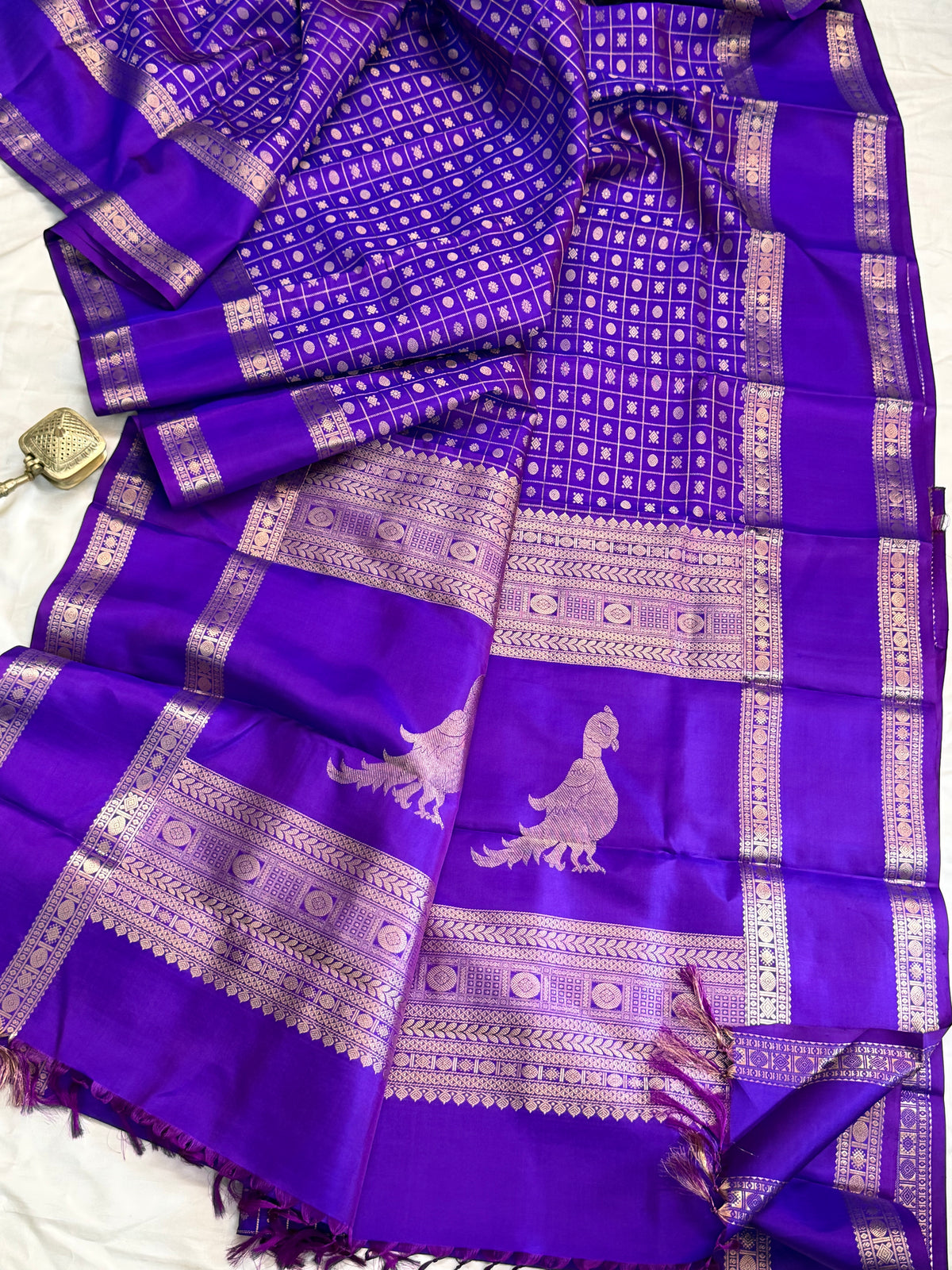 Purplish lakshambutta kili pallu/ Special edition kanjipuram silk