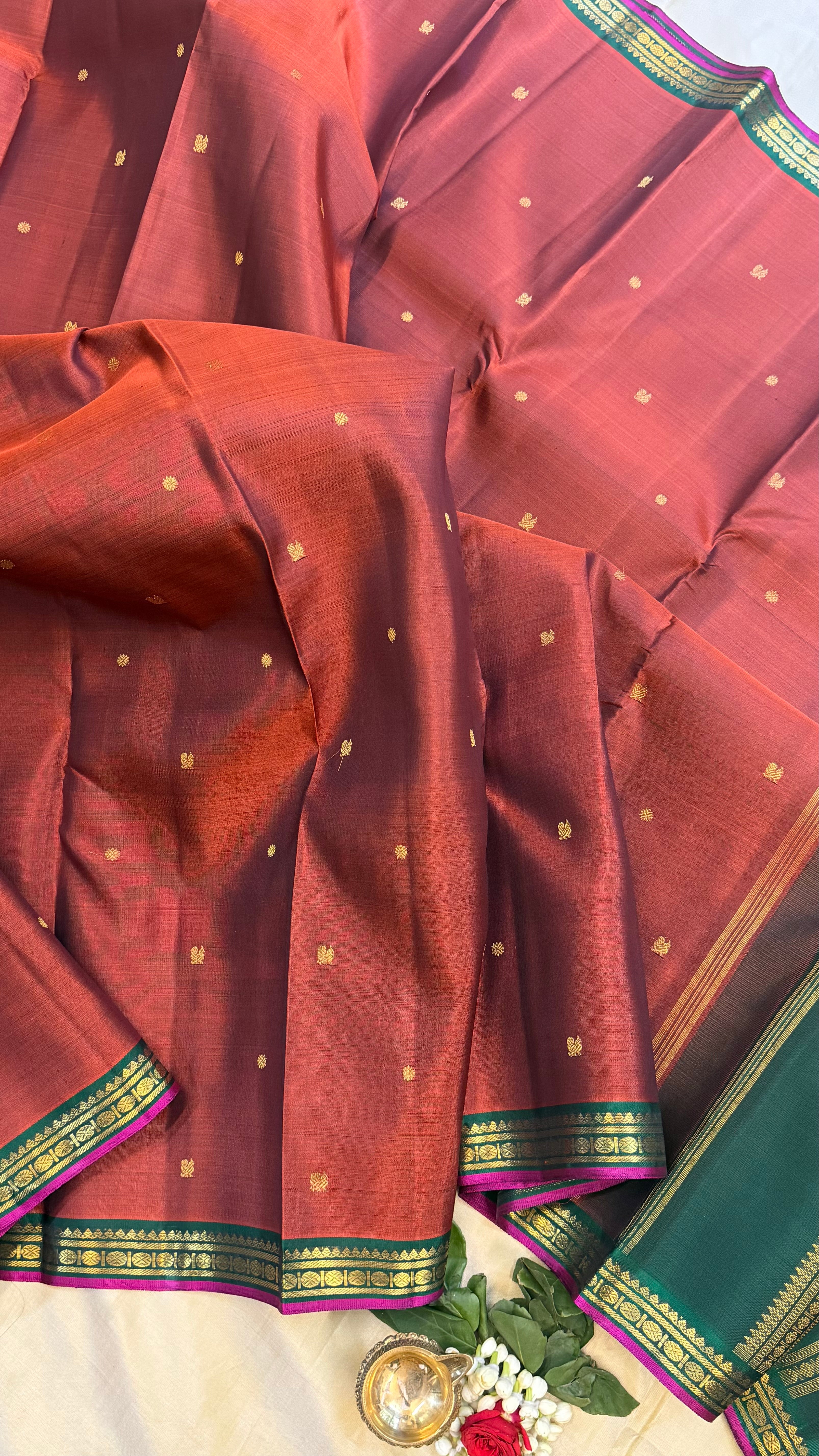 Dark brown and green small border/ Kanjipuram Silk