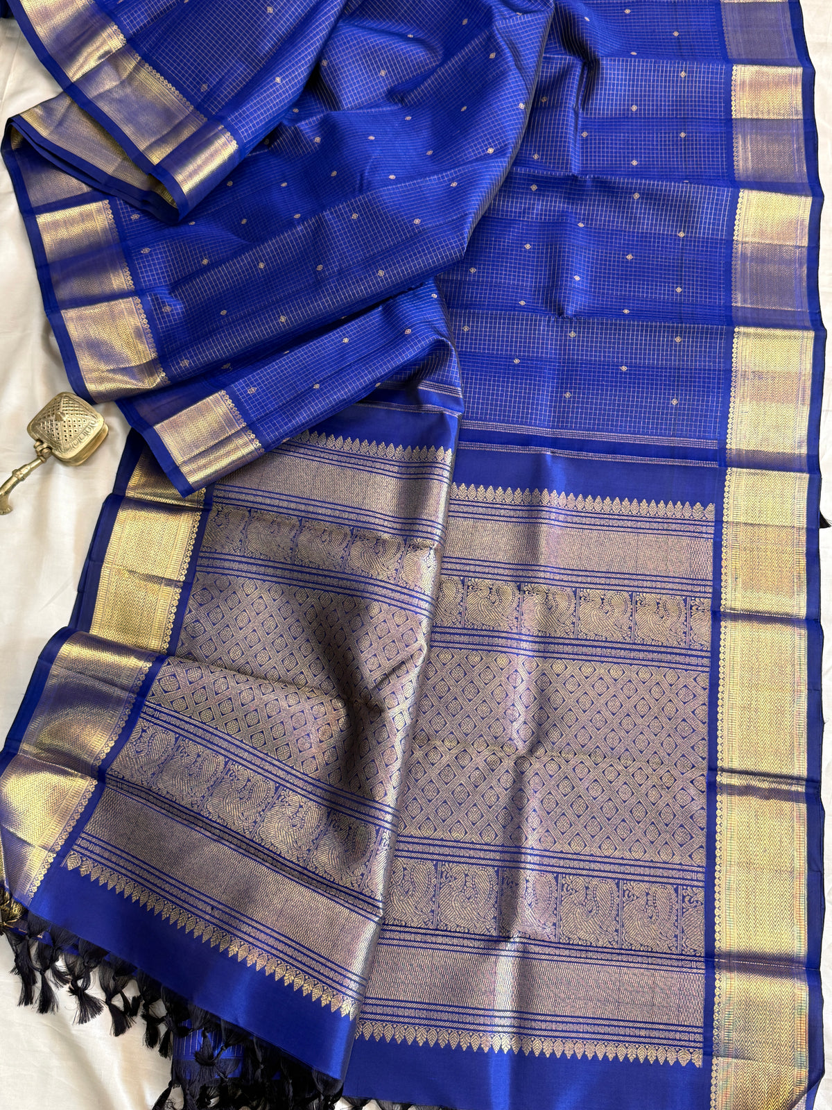 Blue - Day 3 Navarthri colour pure Zari Kanjipuram silk / blue Kattam Butta clsa 11445