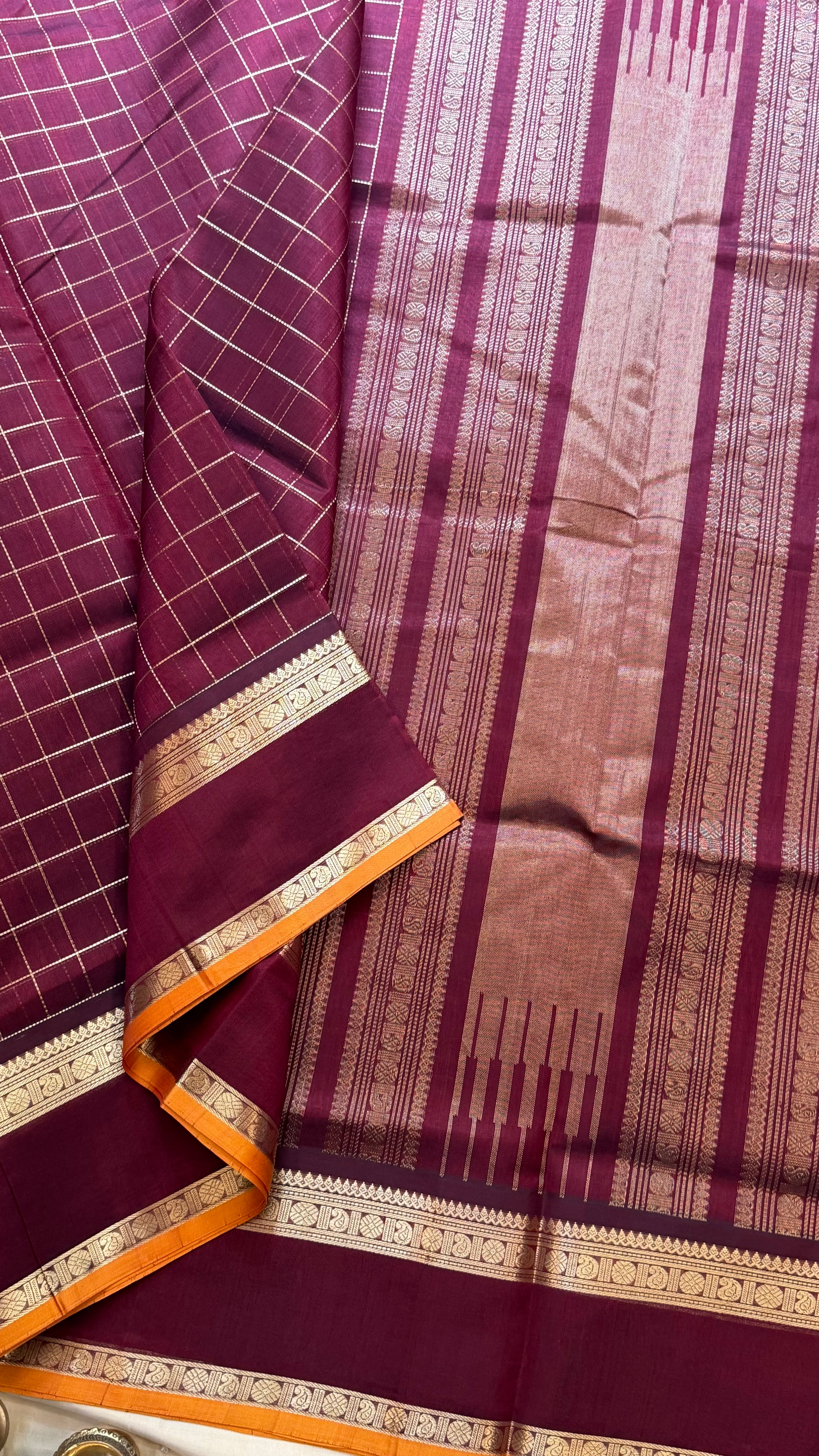 Paaku checks retta pet  silk cotton.