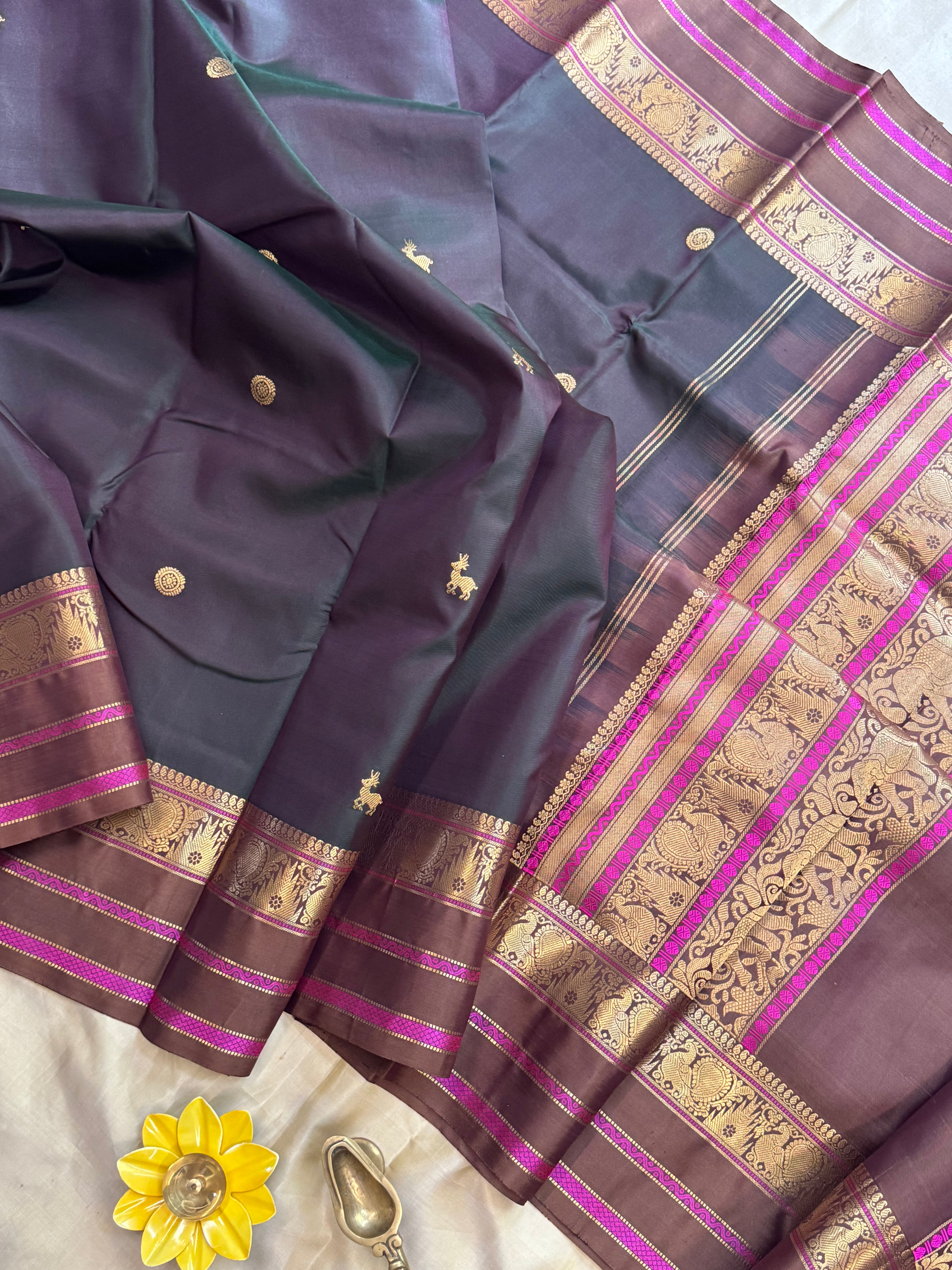 Green shot  annam pet / special edition silk