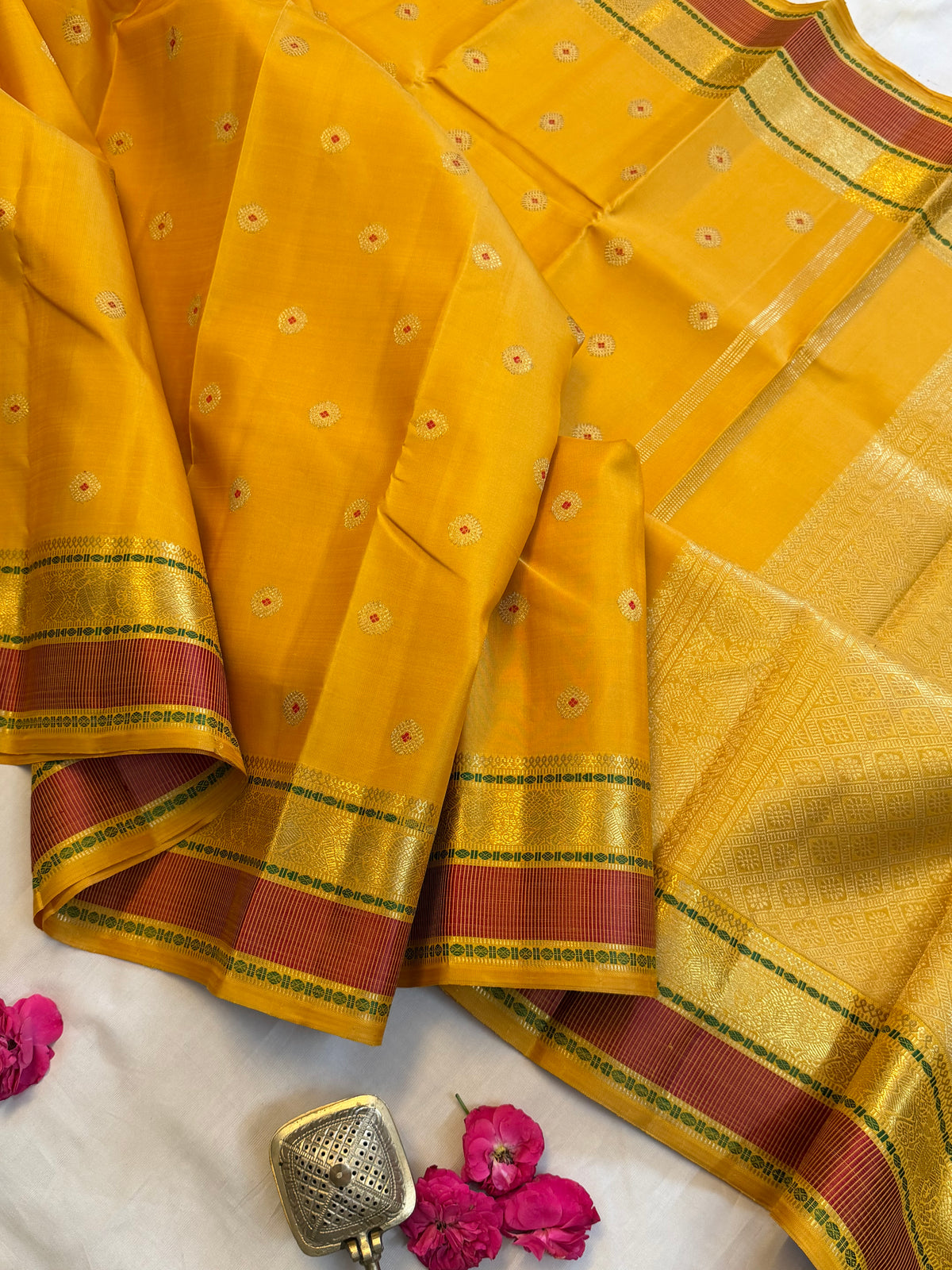 Yellow - Day 1 Navarthri colour pure Zari Kanjipuram silk / Meena work Butta