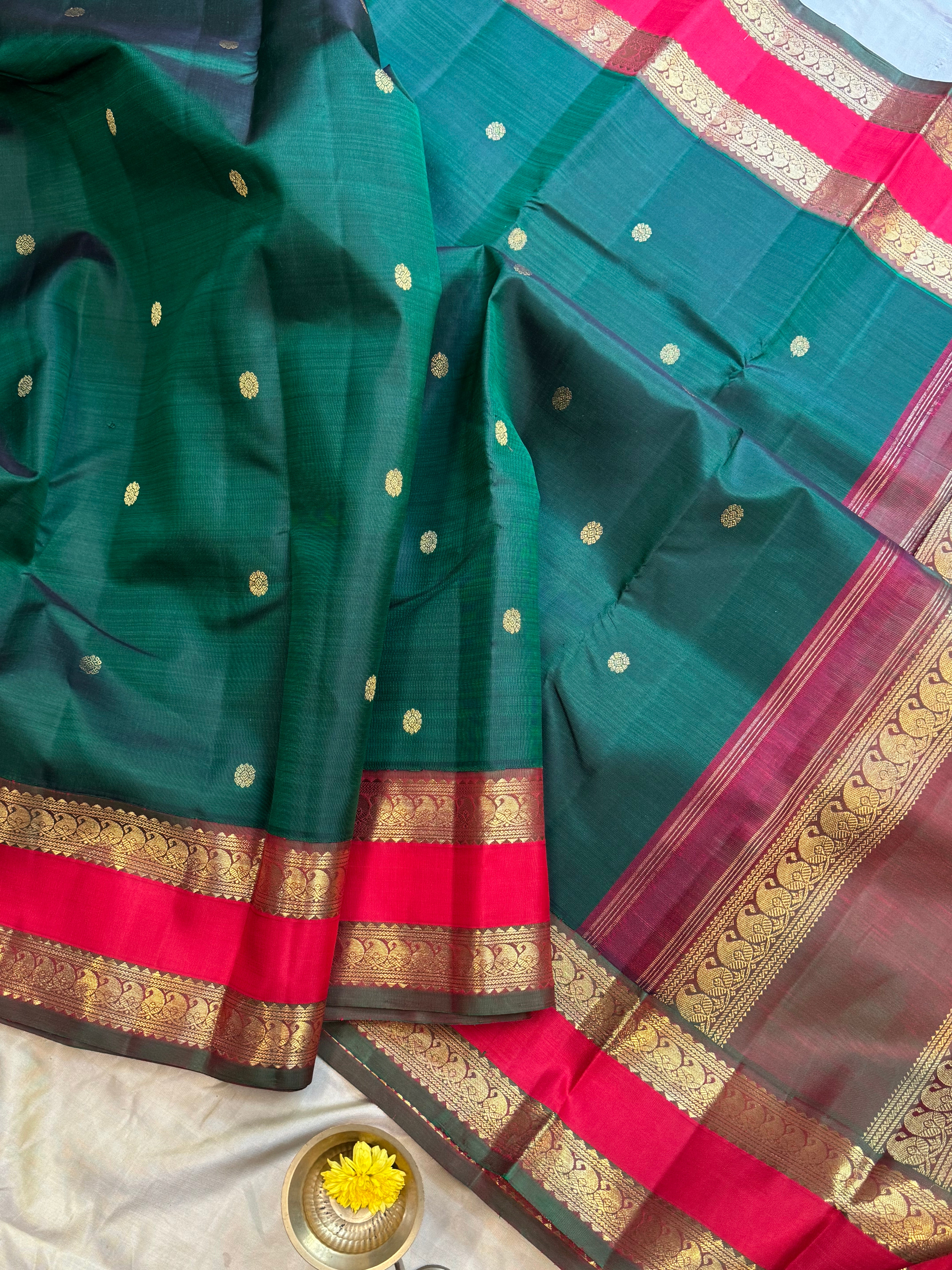 Vintage revival retta pet Korvai kanjipuram silk.