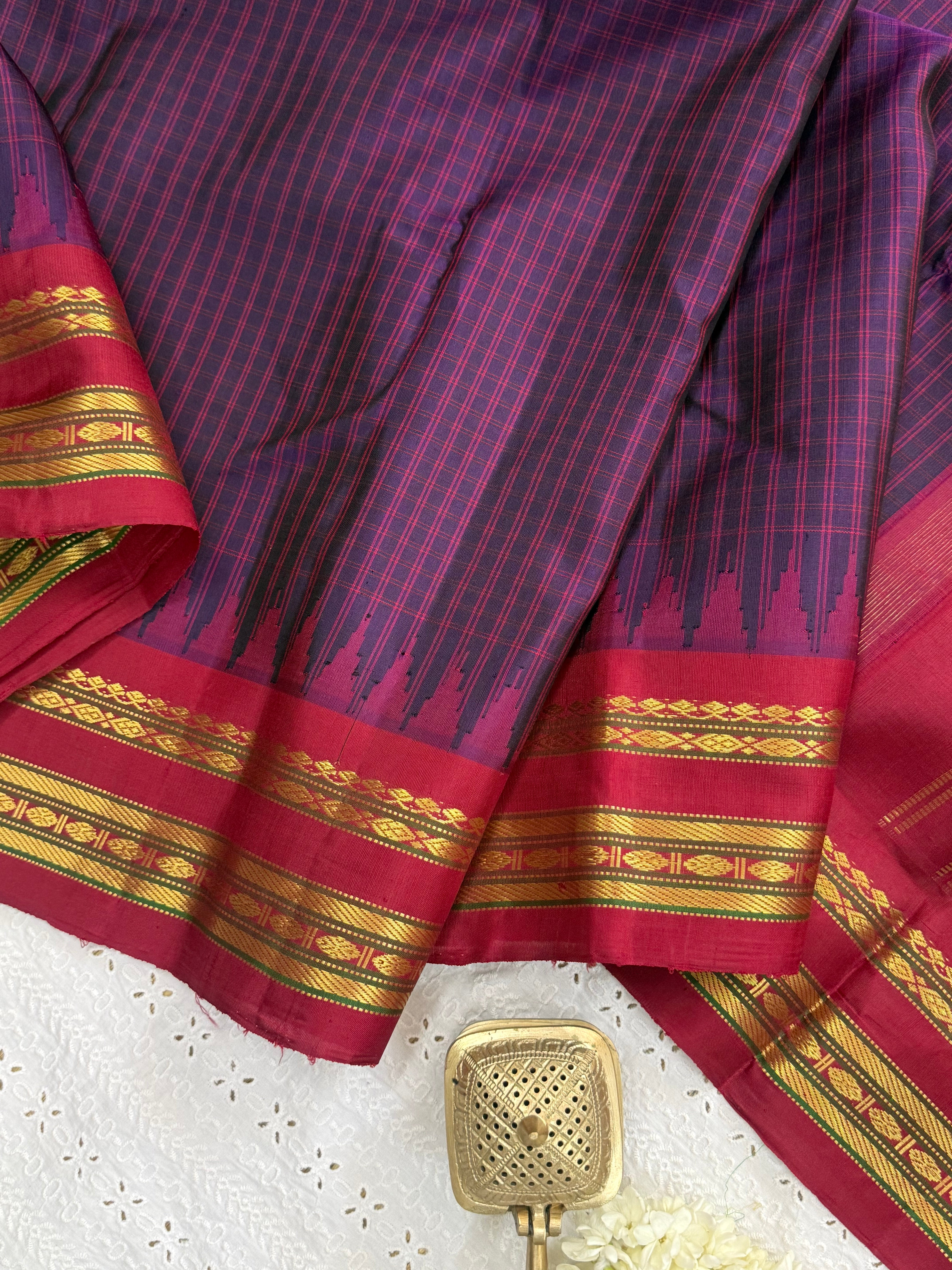 Deep purple kattam and Araku / Gadwal silk CL9289