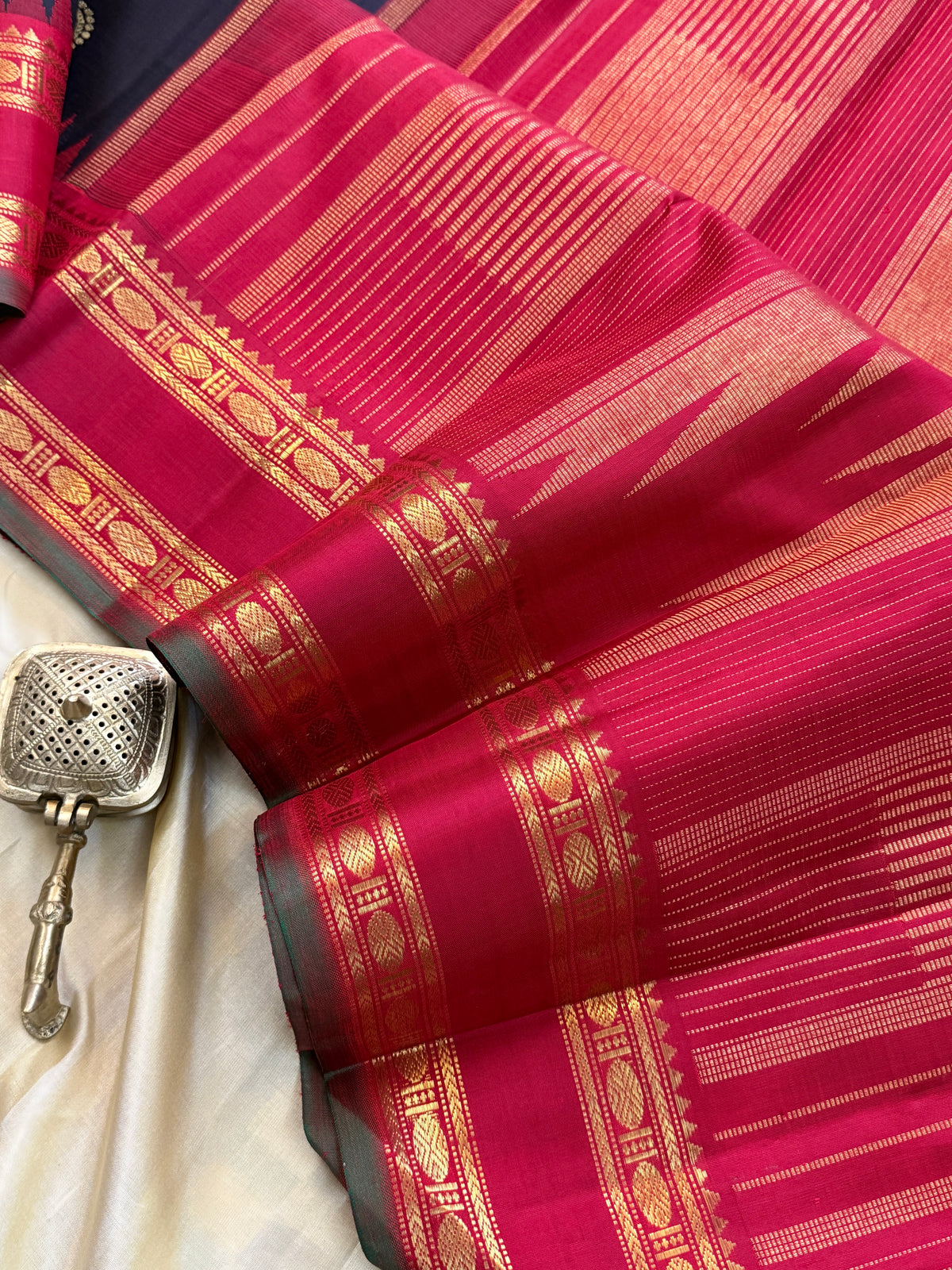 Kanchana black  Rettapet Korvai /kanjipuram silk sarees clsa 11577
