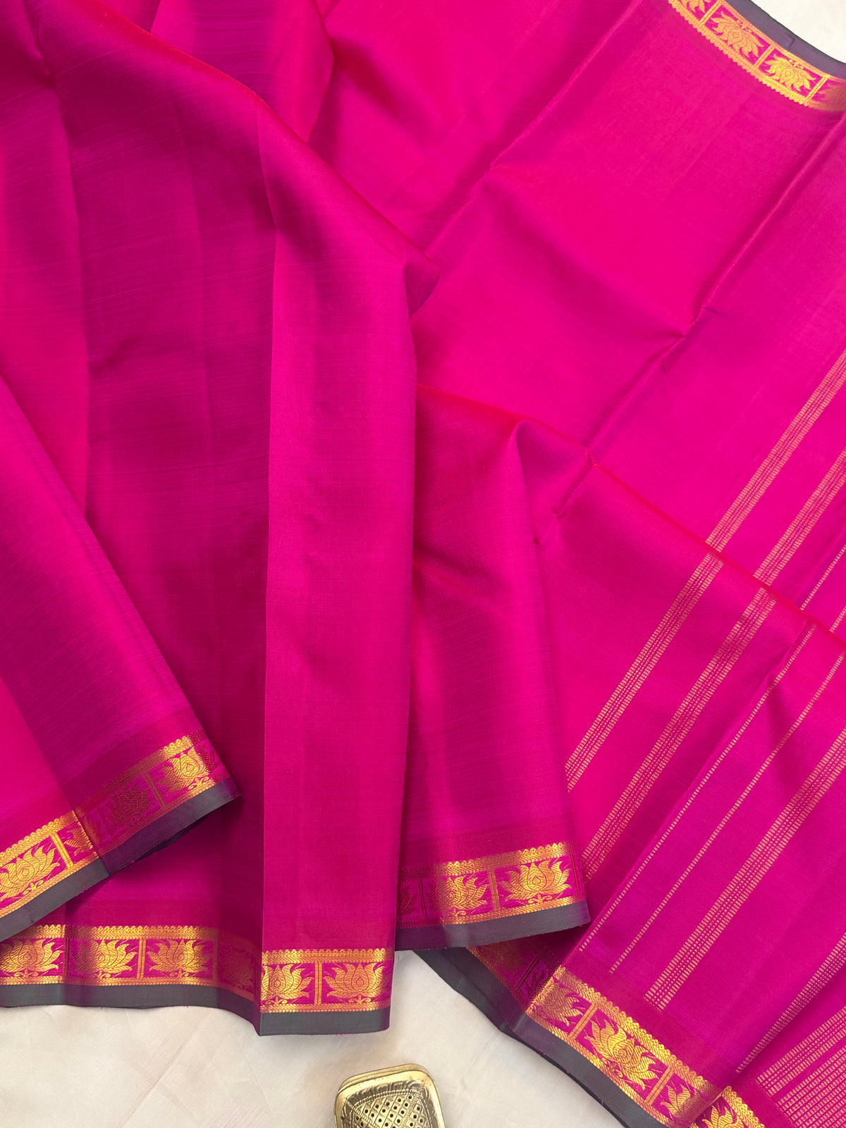 Rani pink small border / Silk Kanjipuram CLSA11566