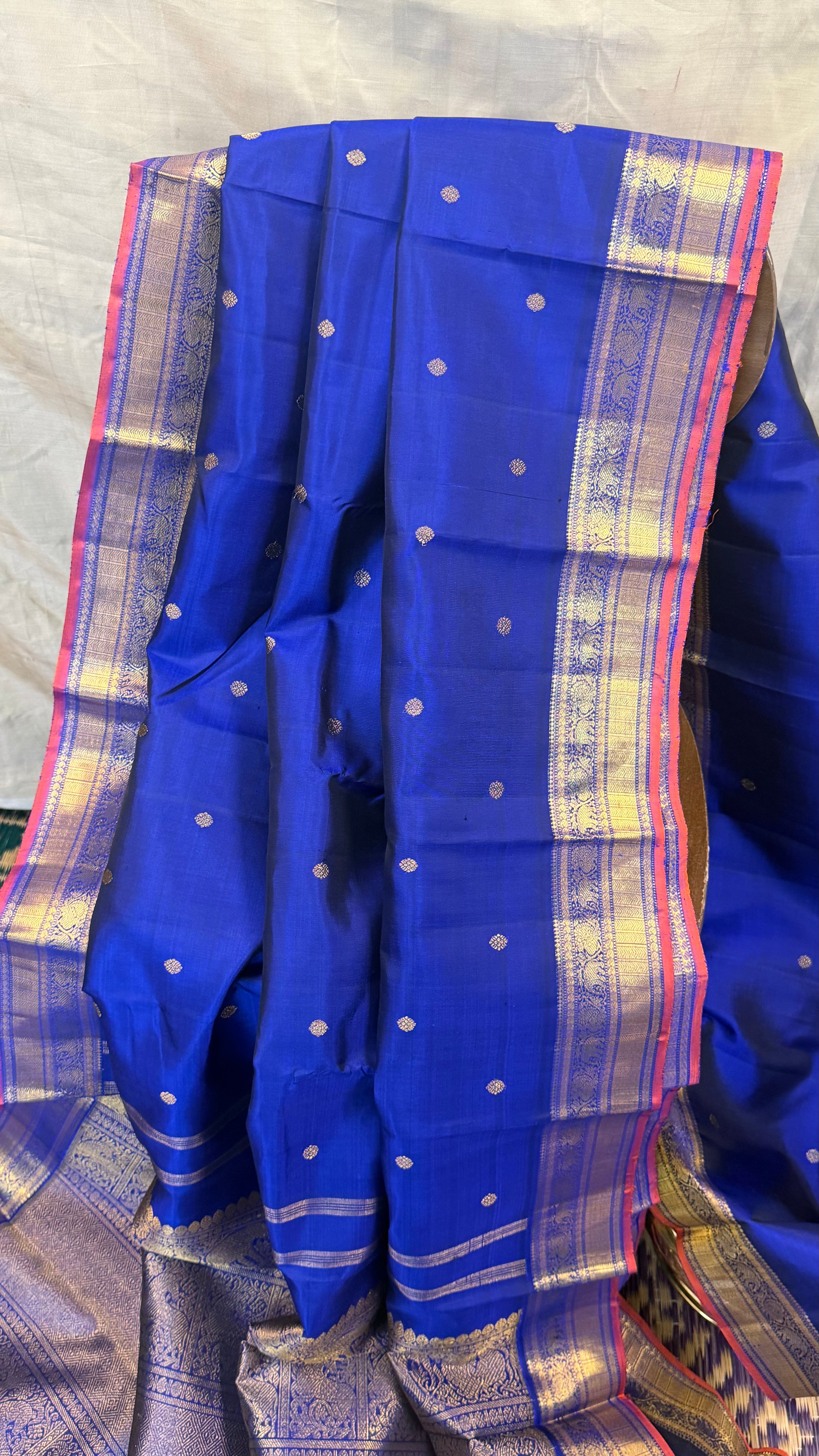 Swapnam:  Ms blue yaanai pet /  Kanjipuram silk