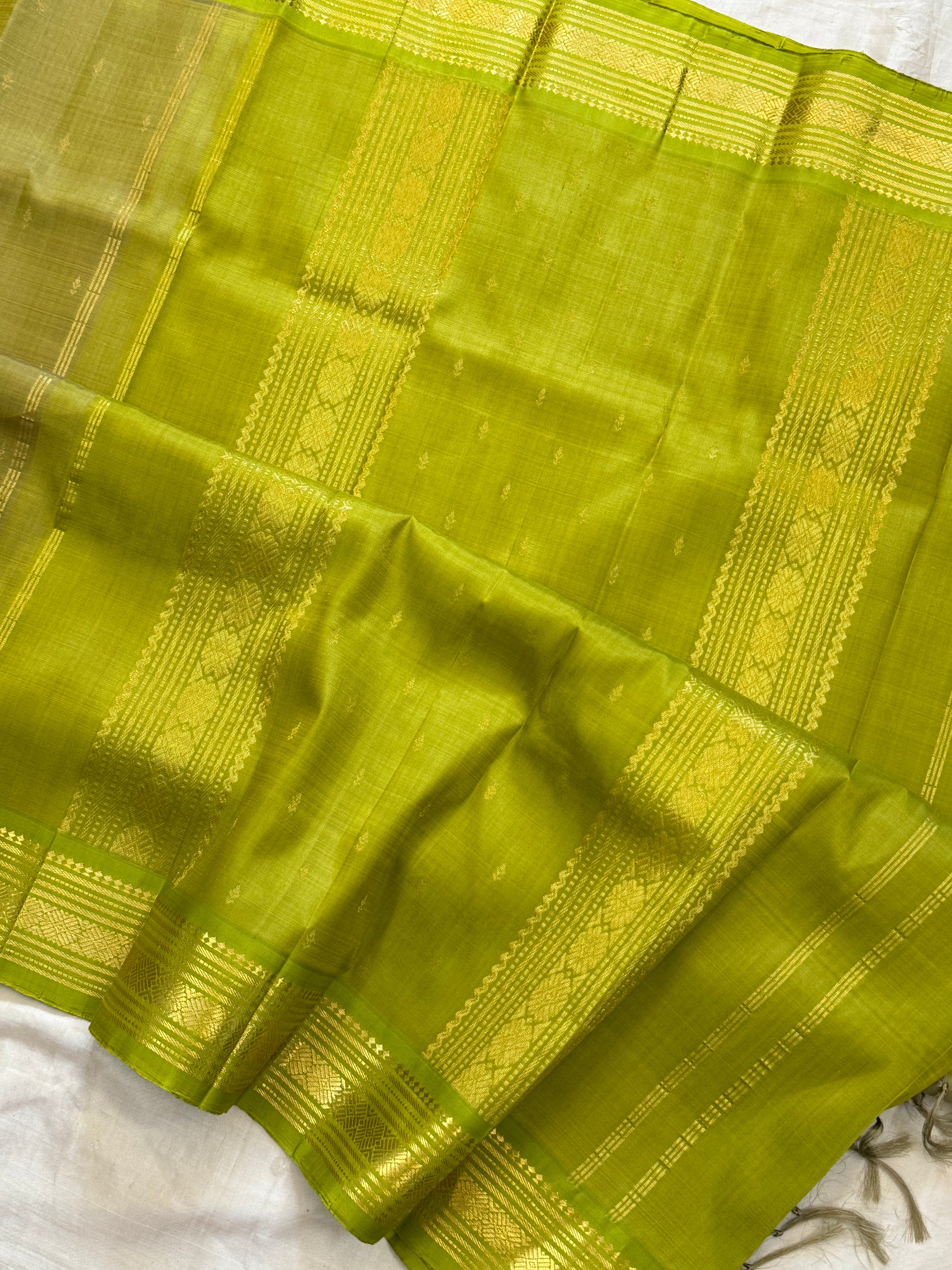 Lime green / Arani silk CLSA 9932