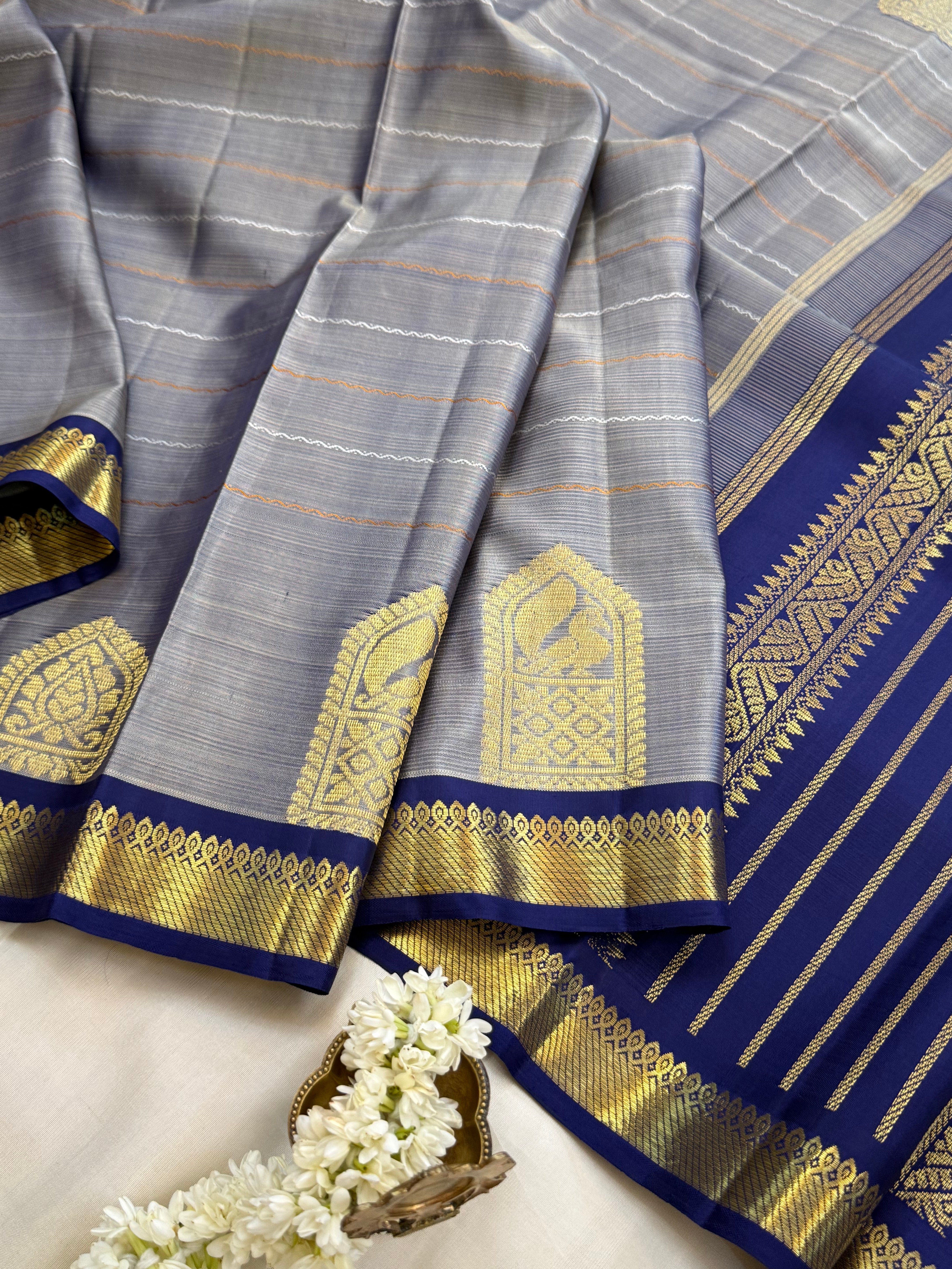 Master weaver veldhari beetu Butta Kanjipuram silk CLSA10759