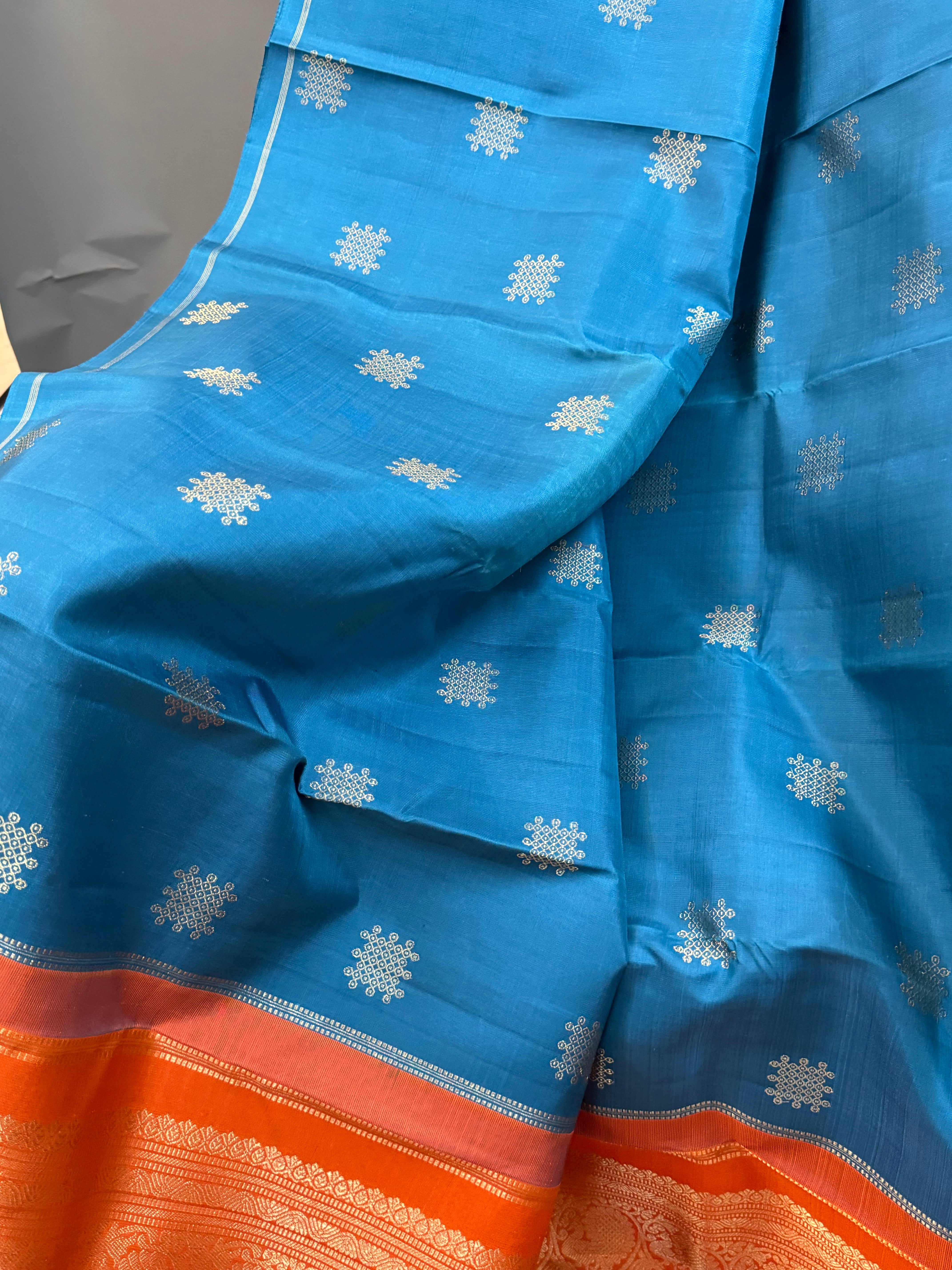 Teal blue Kolam Butta  Borderless kanjipuram silk saree