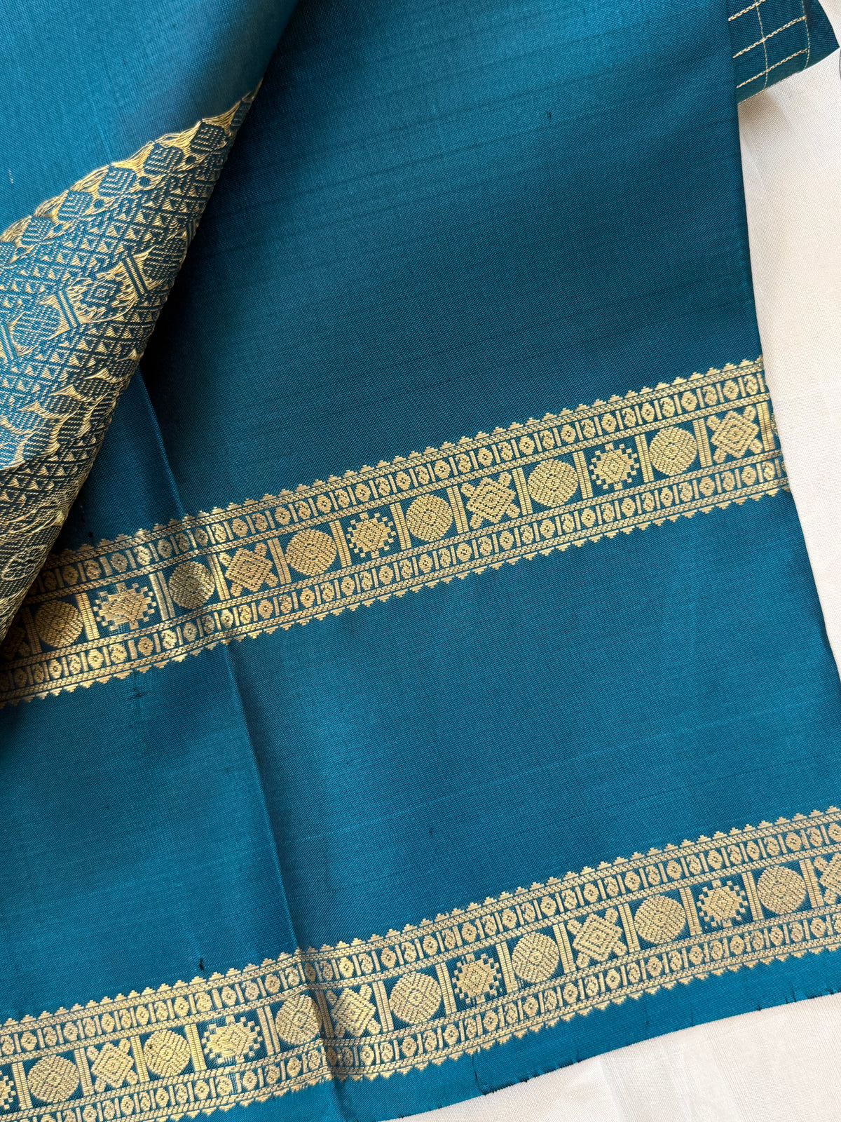 Special edition Teal Blue with Zari kattam silk saree/clsa 12397