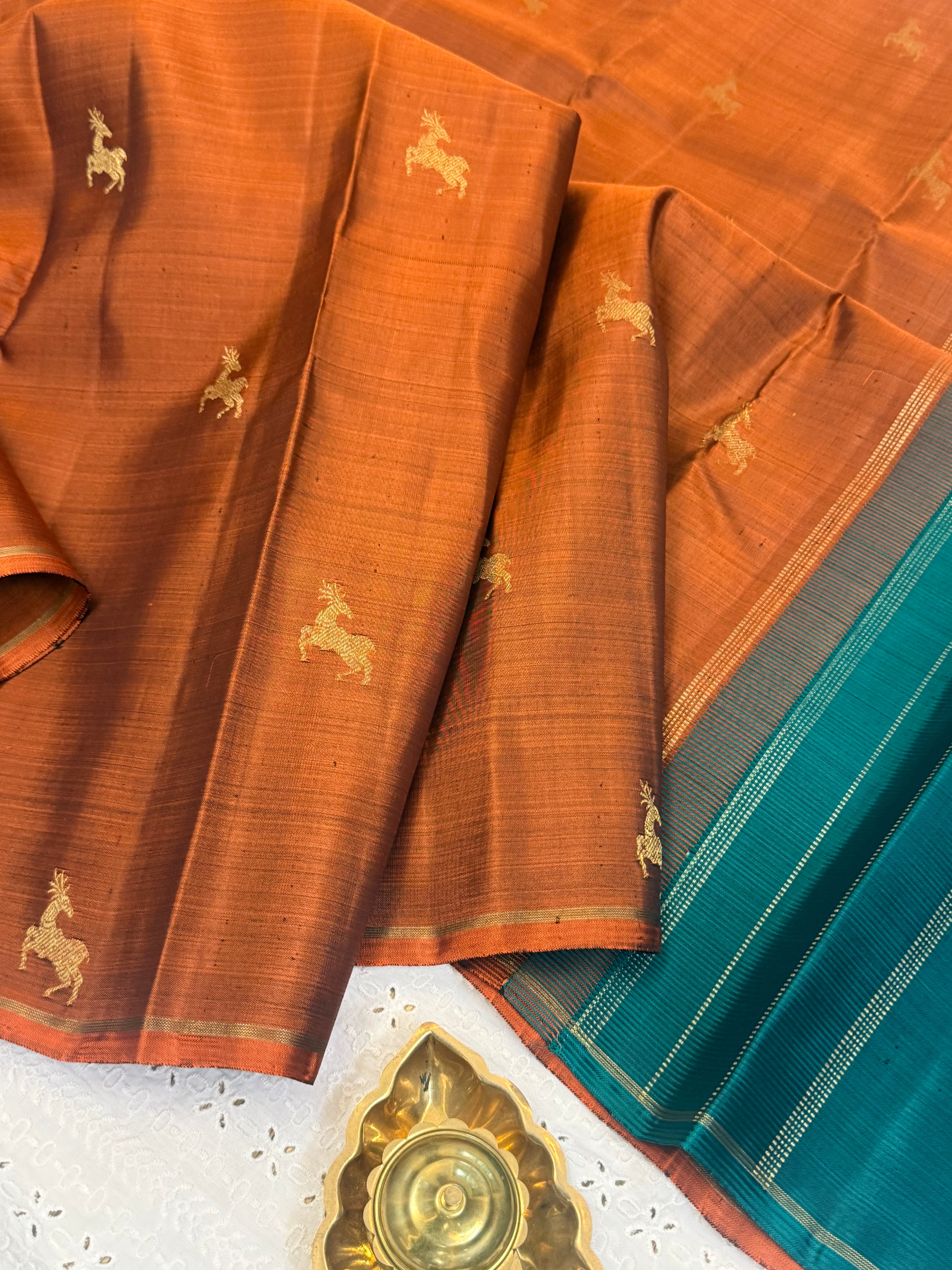 Rust orange Dear Butta / border less kanjipuram silk saree CLSA10094