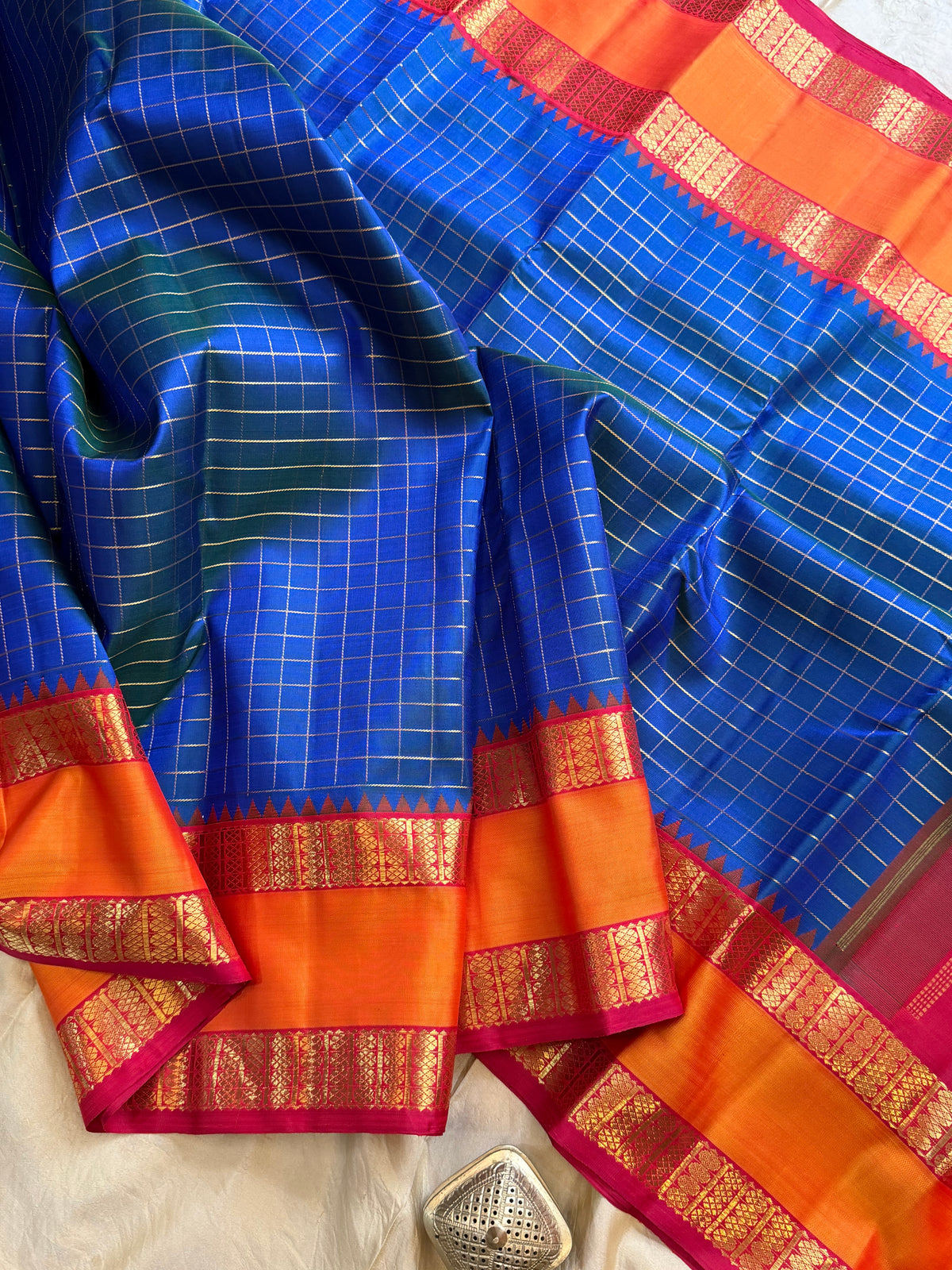 Mayilkazhuthu Kai Korvai Kanjipuram silk