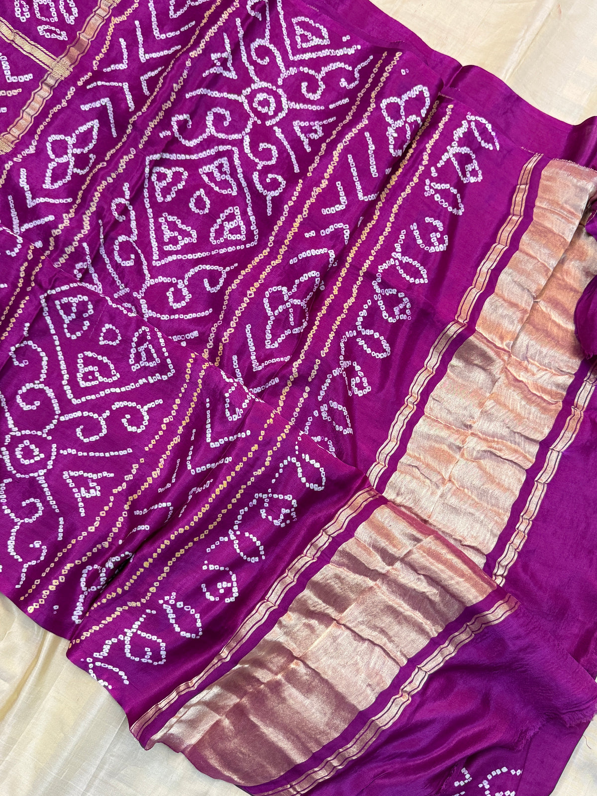 Majenta bandhini and gajji silk saree clsa 11940