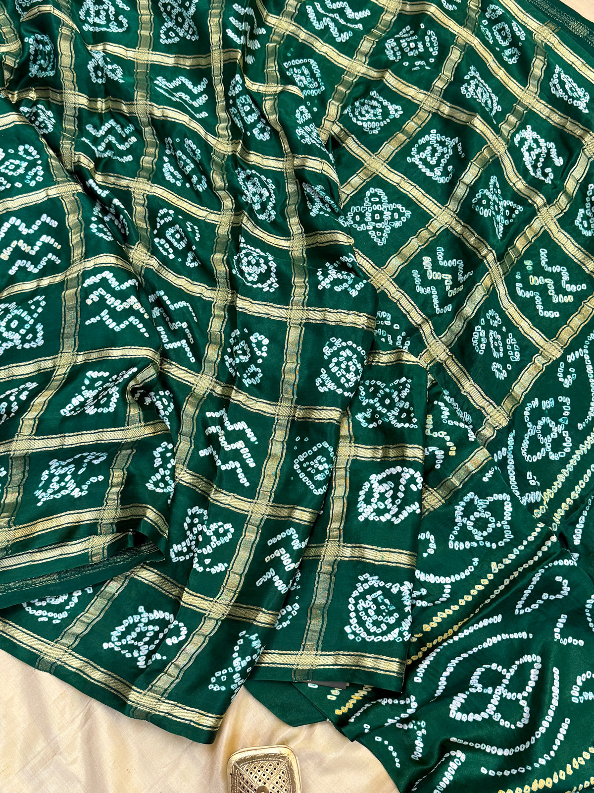 Green bandhini and gajji silk saree clsa 11943