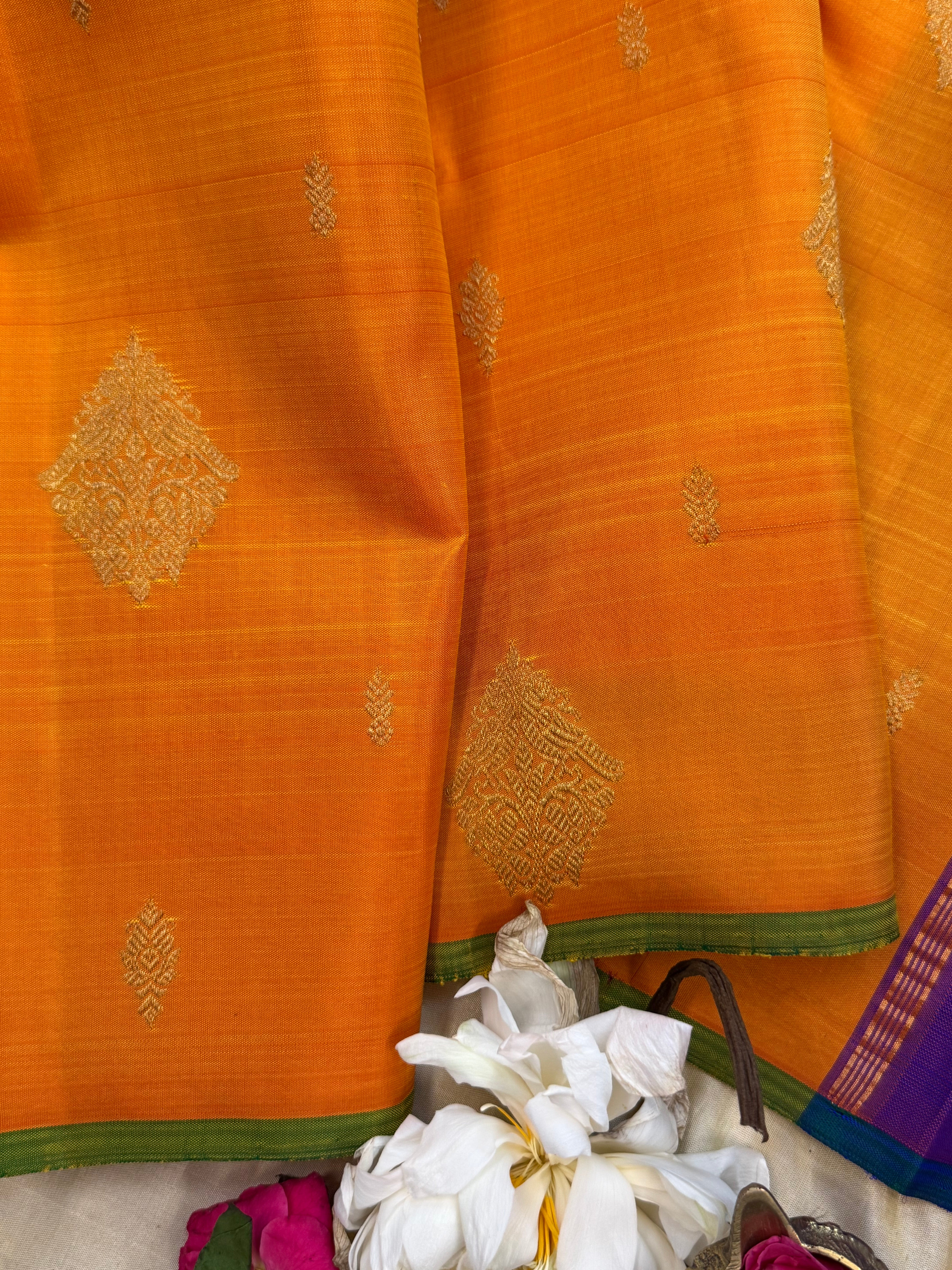 Mambalam manjal borderless/ Kanjipuram silk
