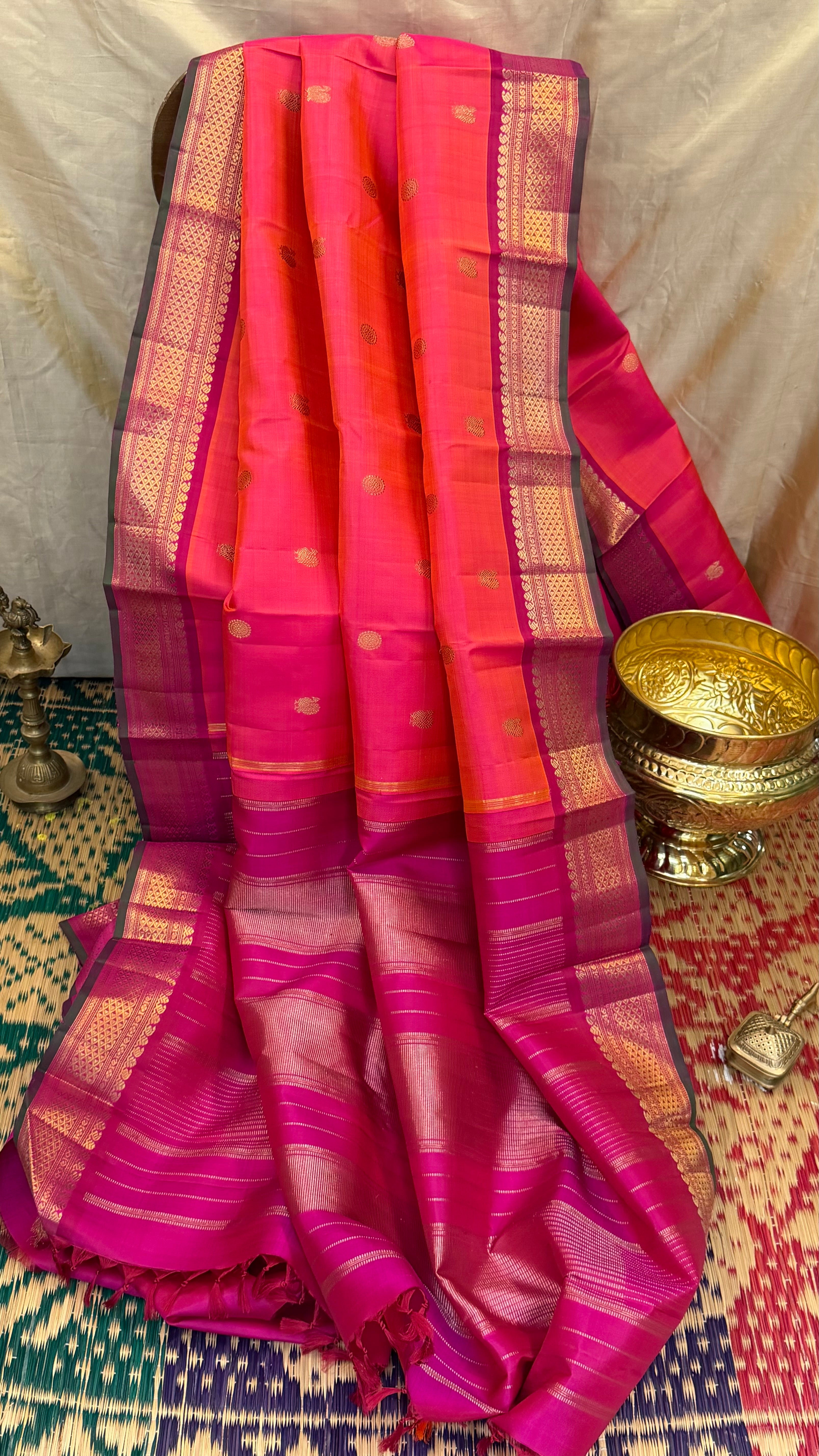 Swapnam :Kangambaram pink border / Kanjipuram silk