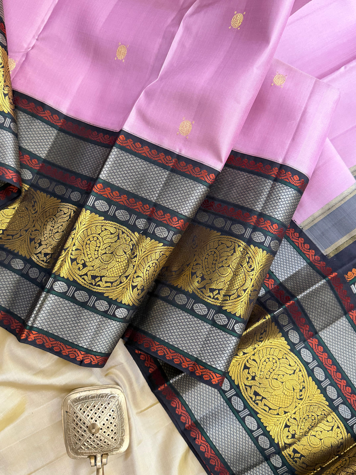 Pink long border Korvai    / Arani silk