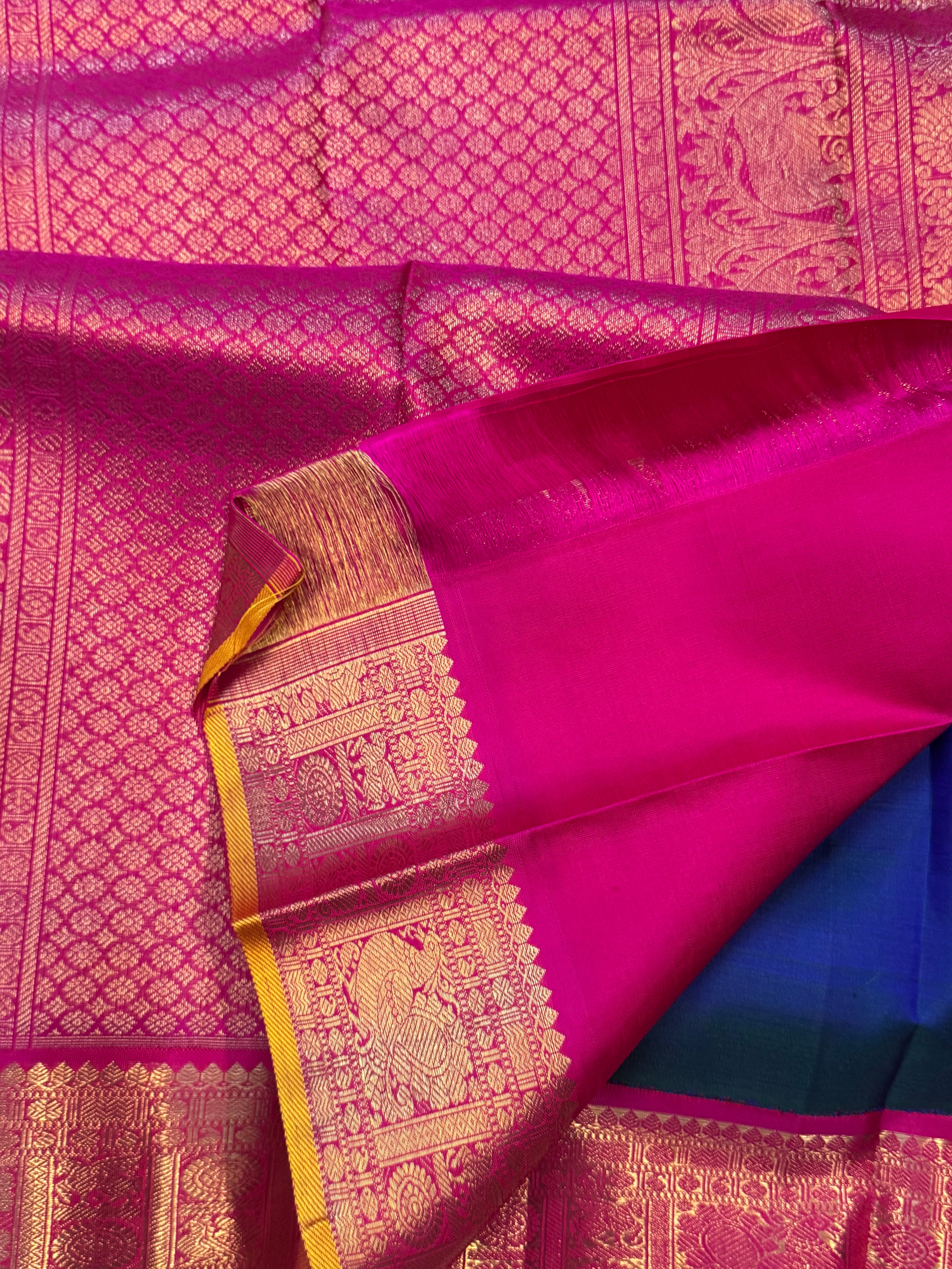AALAYAM :  Mayilkazhuthu kanjipuram silk