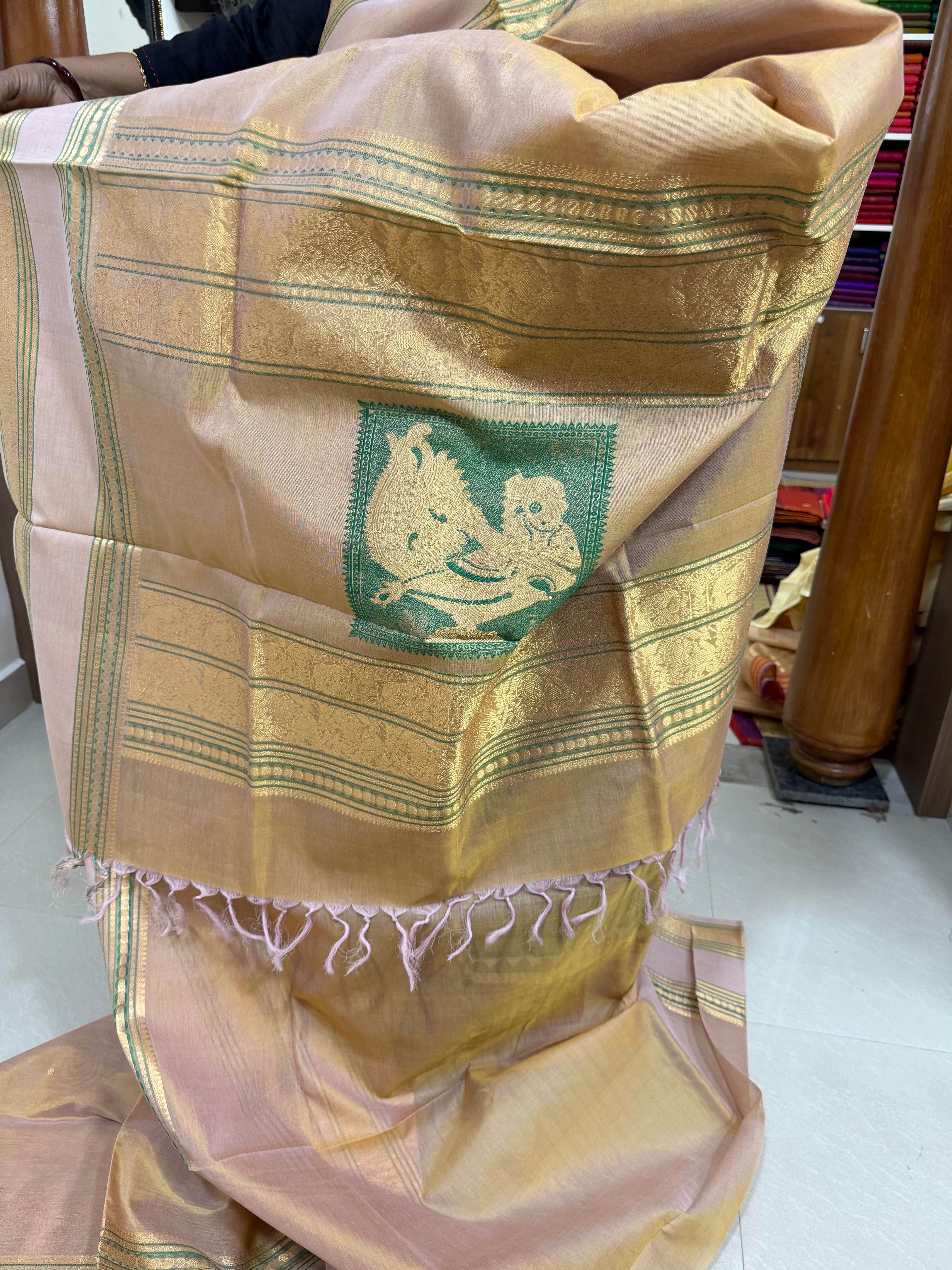 Annam golden ivory unique palla / Onam series silk cotton