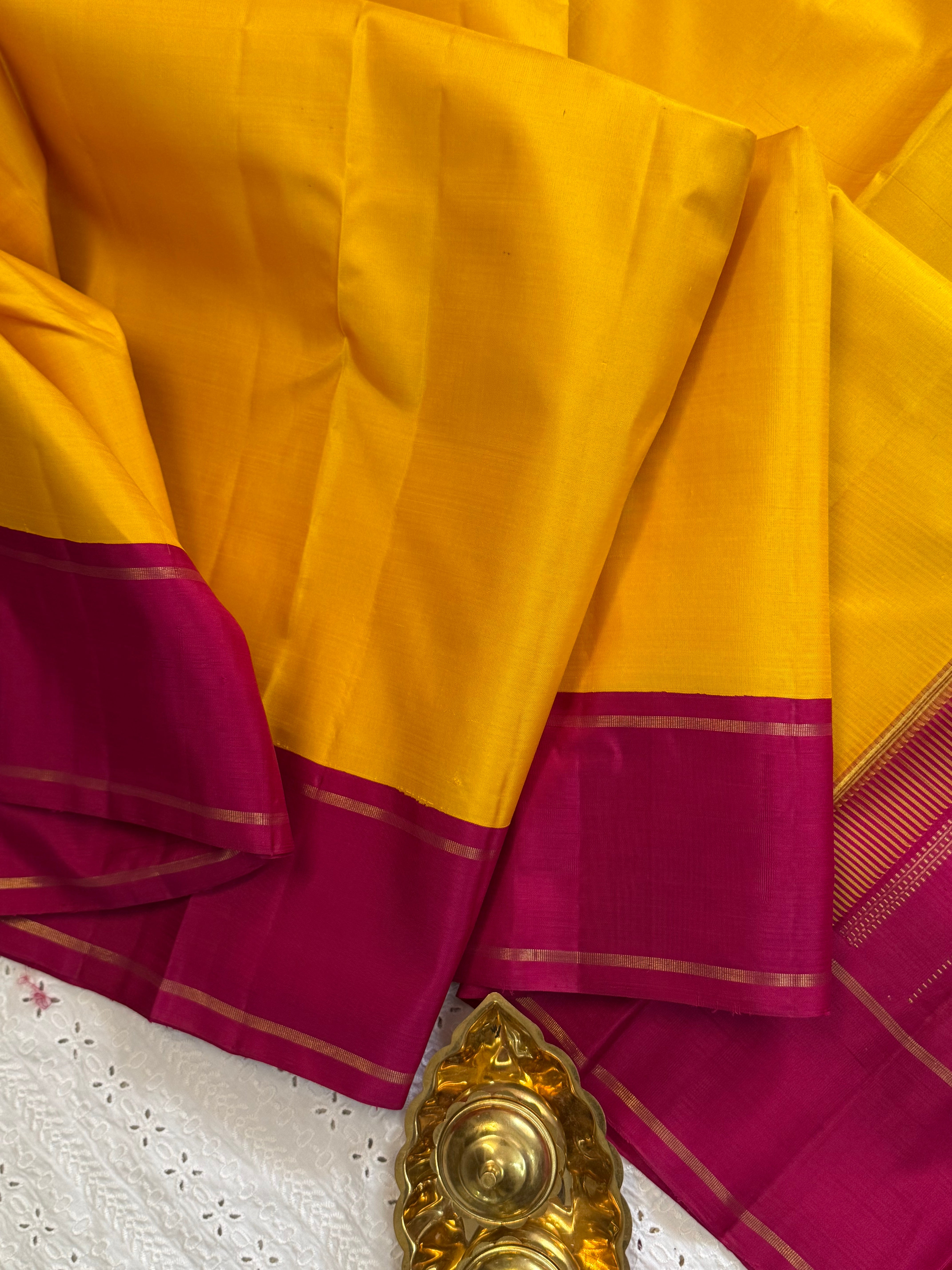 Yellow ganga jamuna border/ Kanjipuram silk