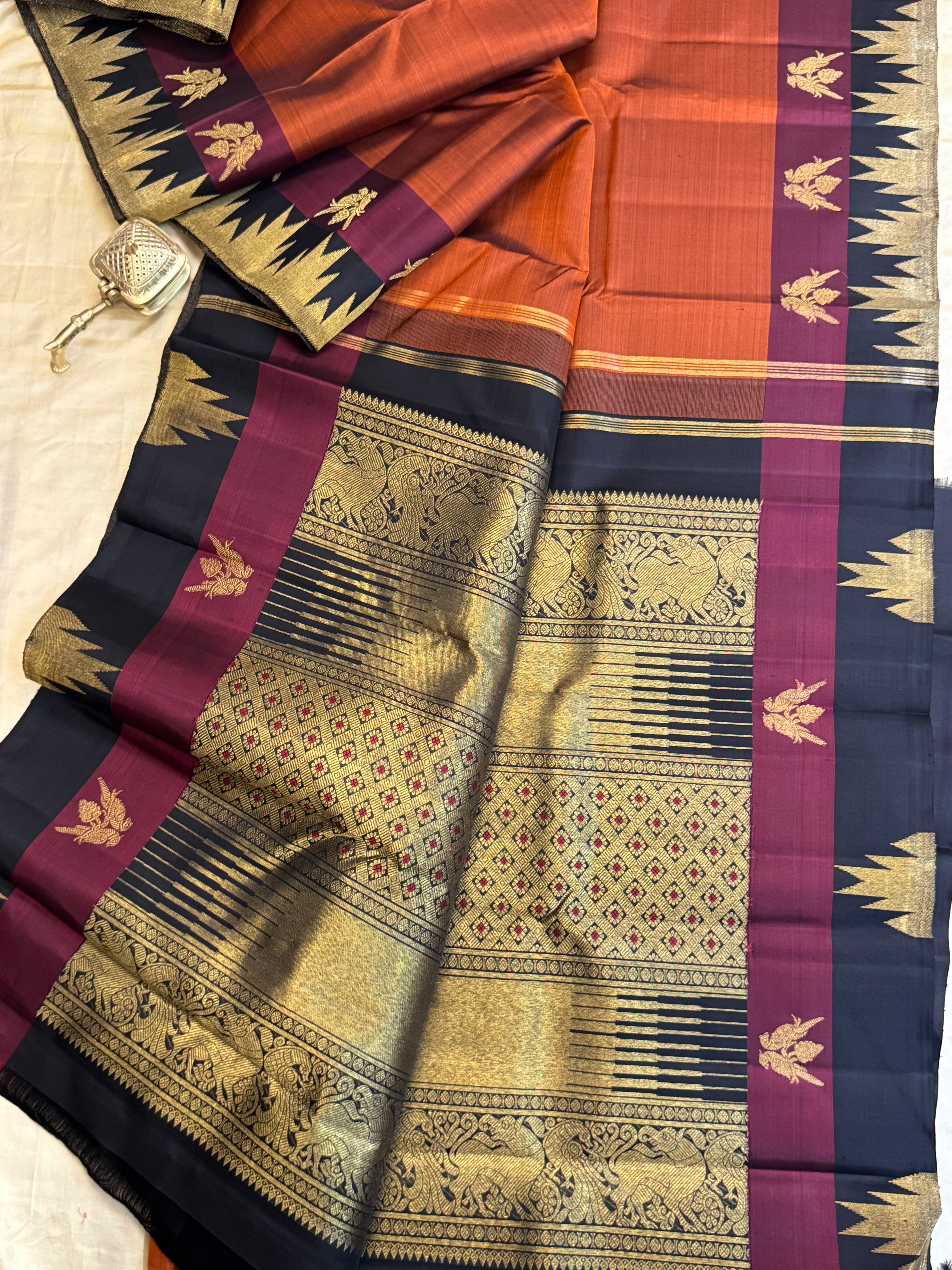 Rust retta 8 kol border  / kanjipuram silk