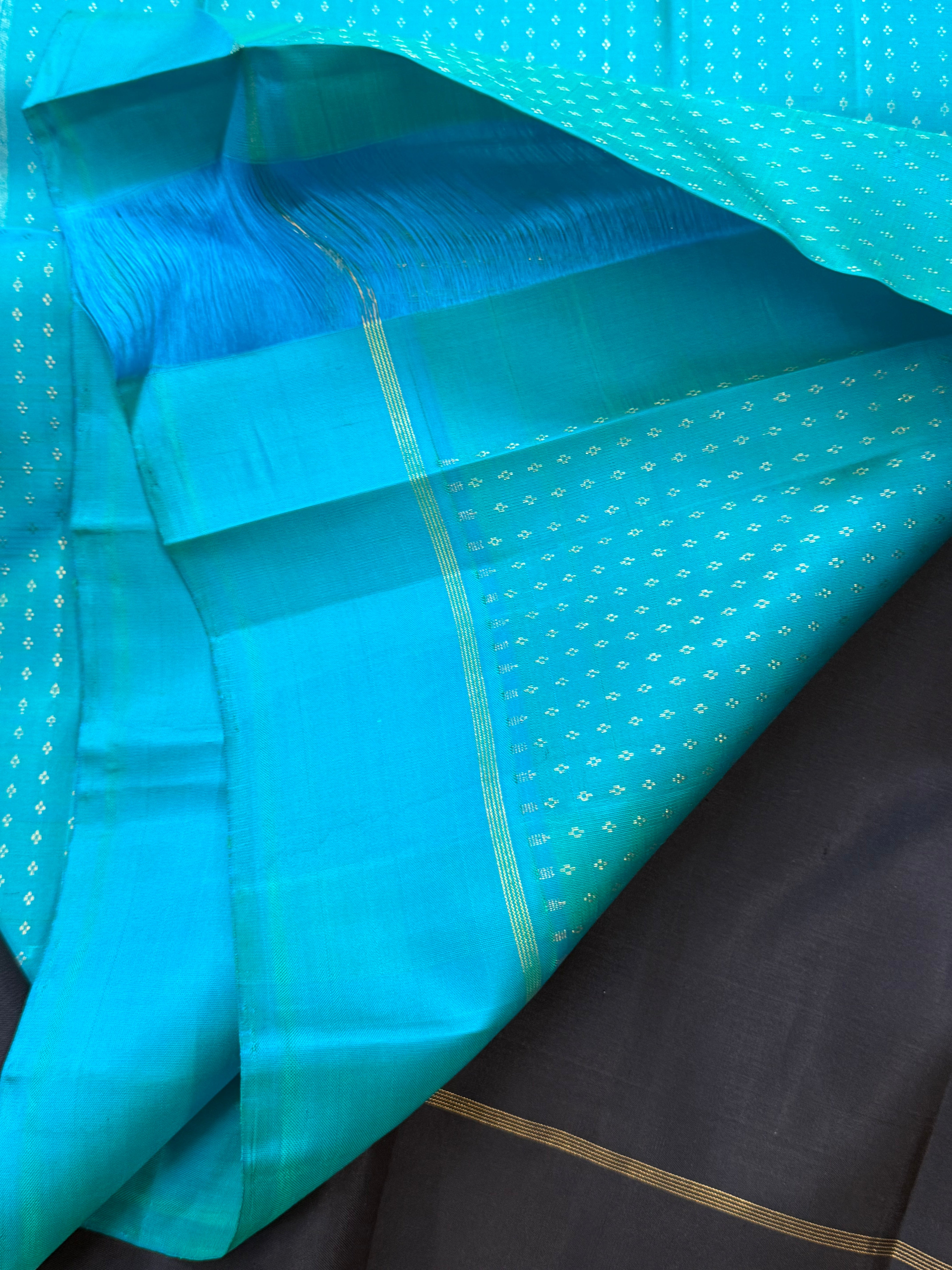 Black and turquoise blue/ kanjipuram silk