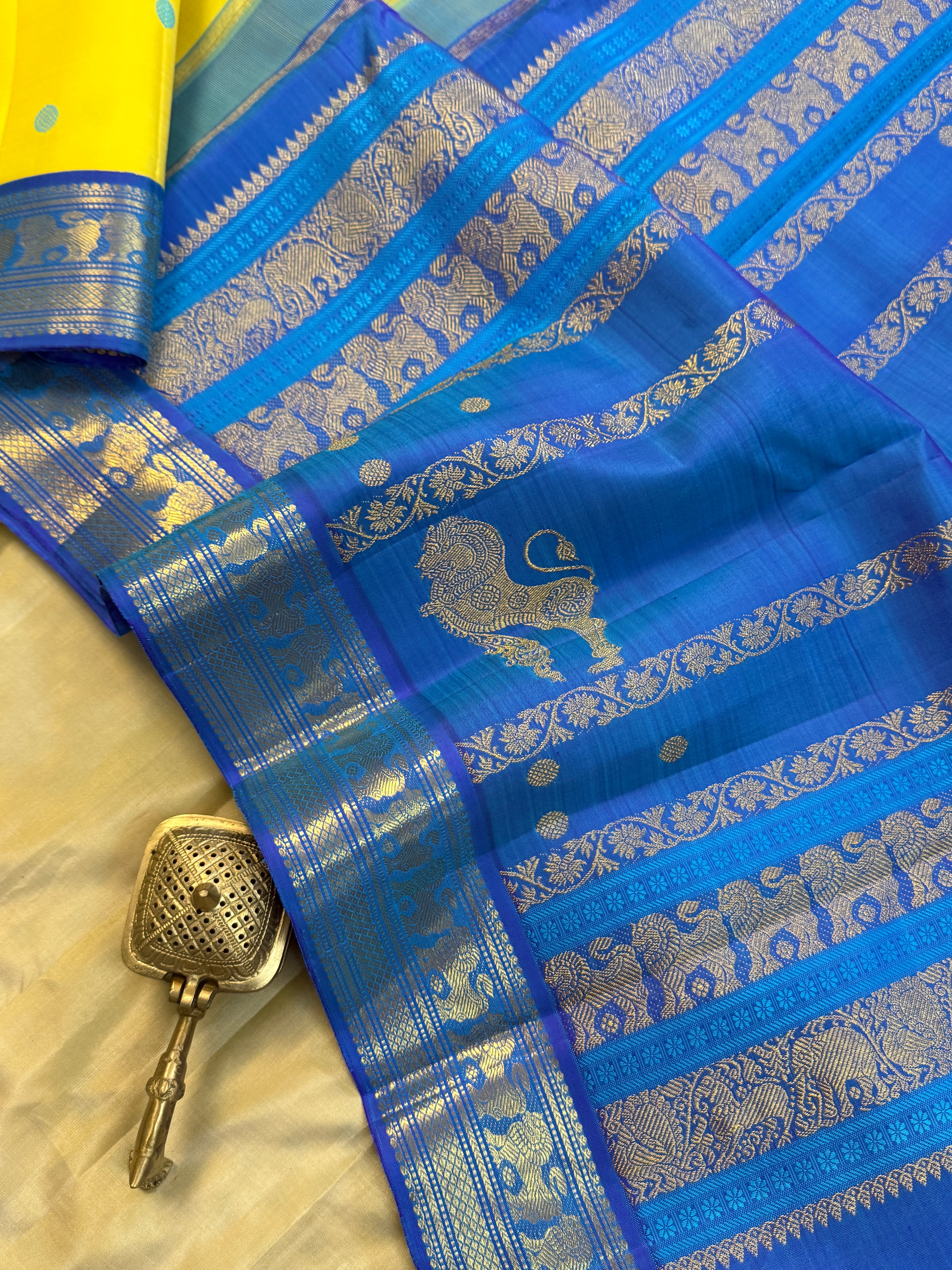 Lime yellow  Kai Korvai / pure Kanjipuram silk