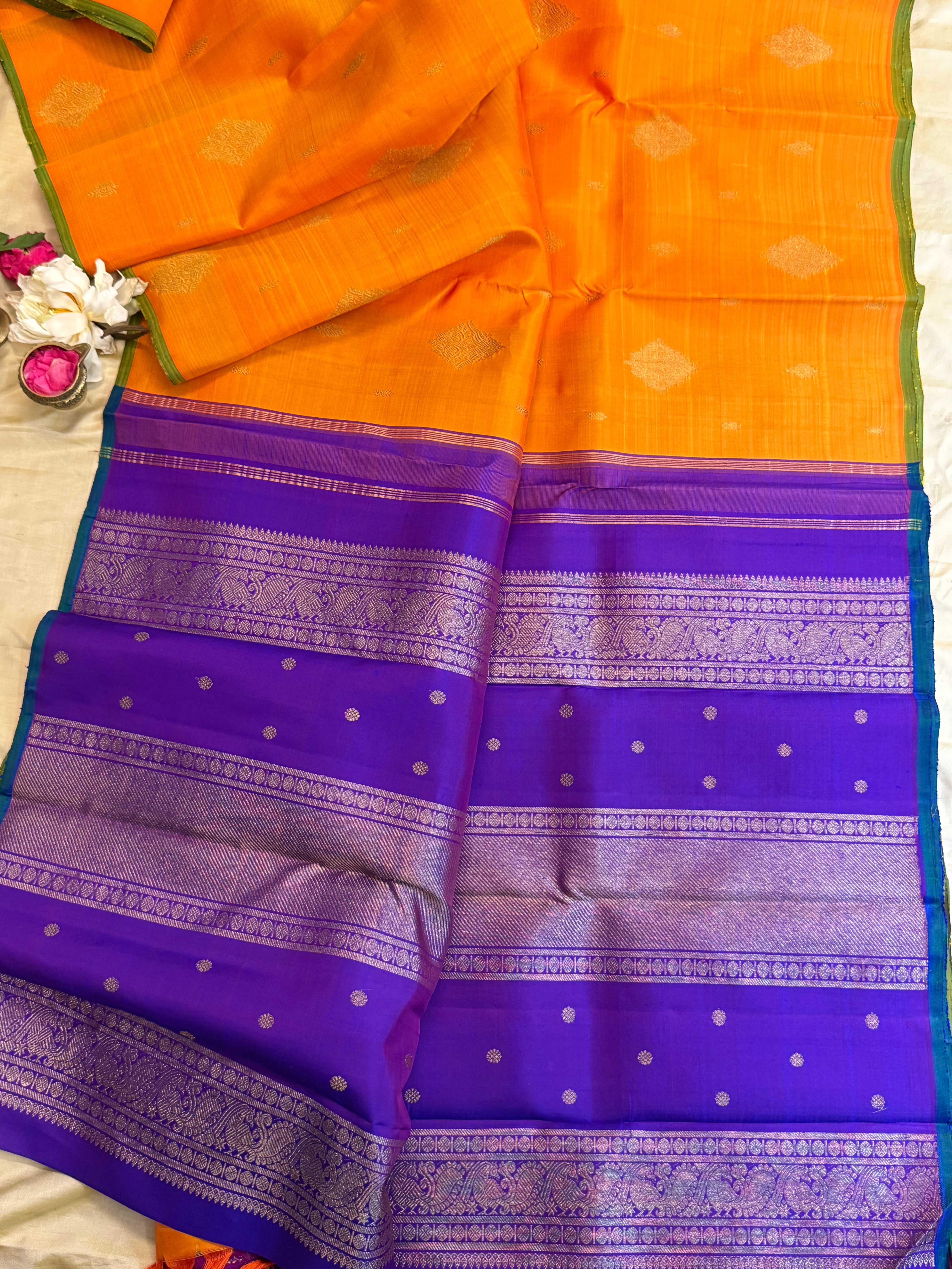 Mambalam manjal borderless/ Kanjipuram silk