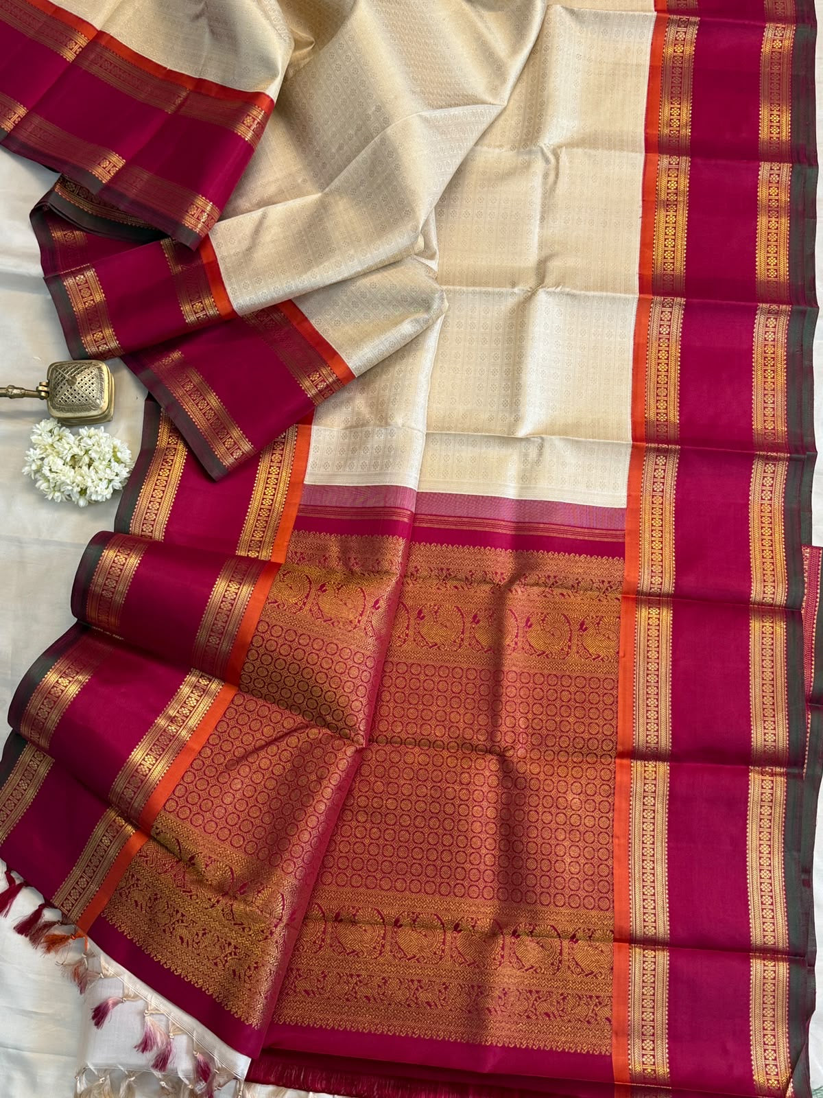 Brocade pure Zari Korvai Laksham Butta / Kanjipuram silk CLSA10710