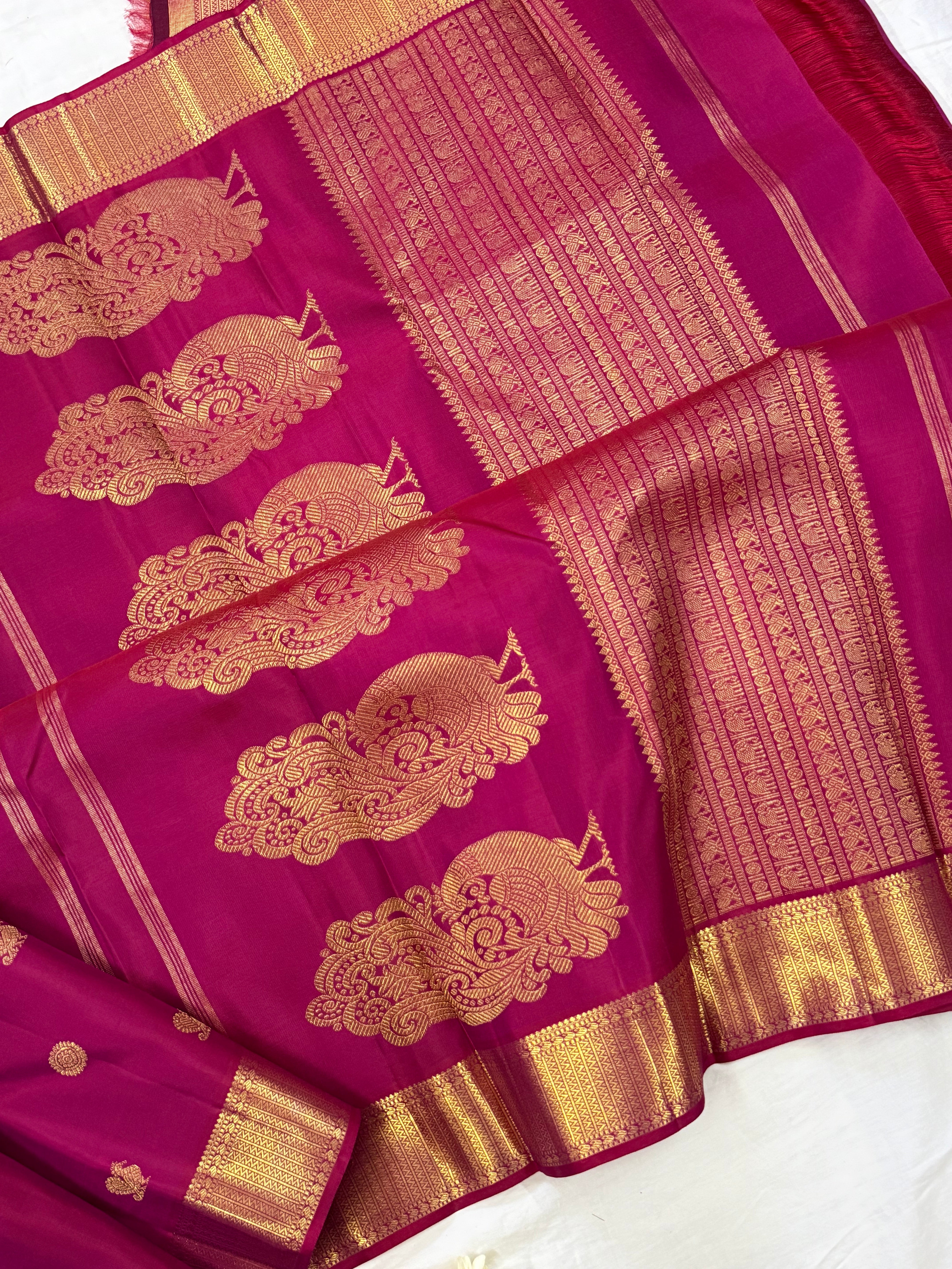 Pink annam and chakram butta / Kanjipuram silk