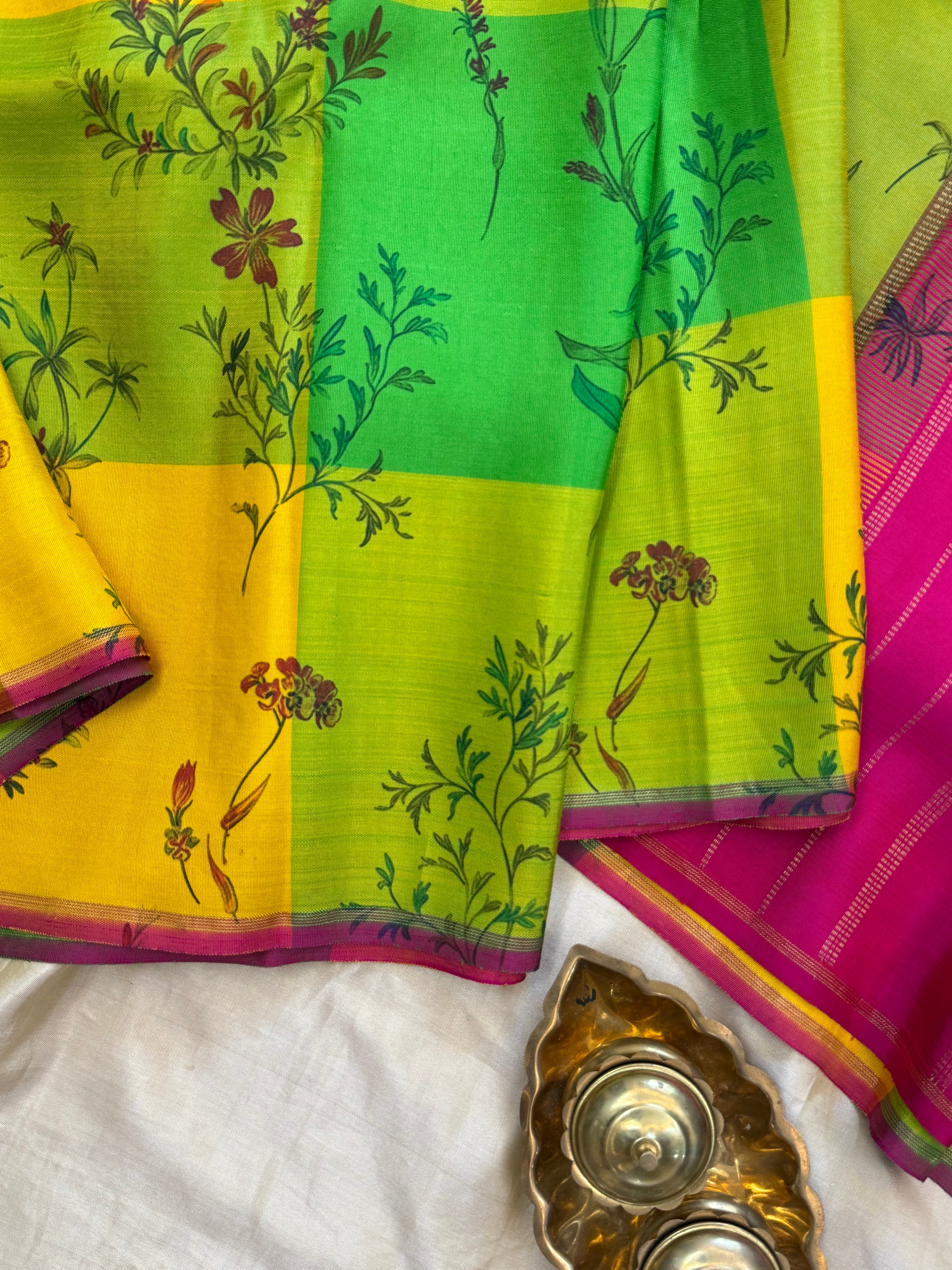 FLORAL DIGITAL PRINTED PURE ZARI / KANJIPURAM SILK SAREE CLSA 10819