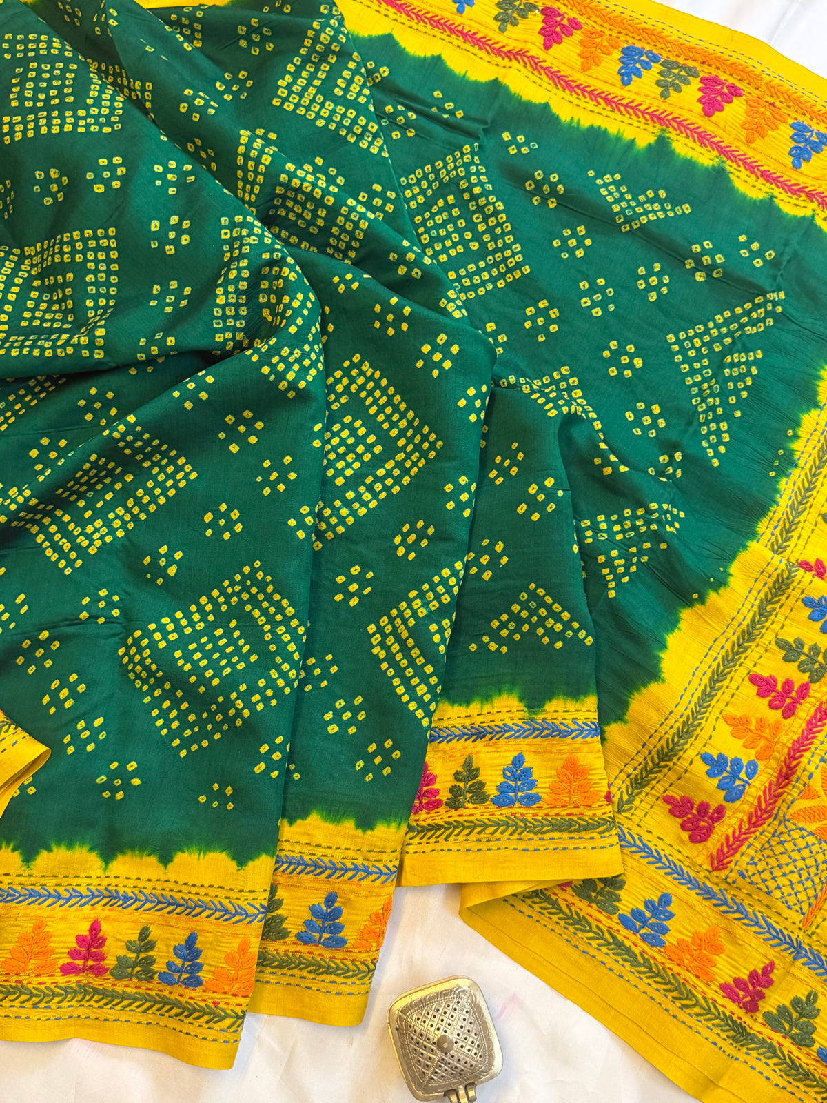 Green Bandhini with Kantha work in silk