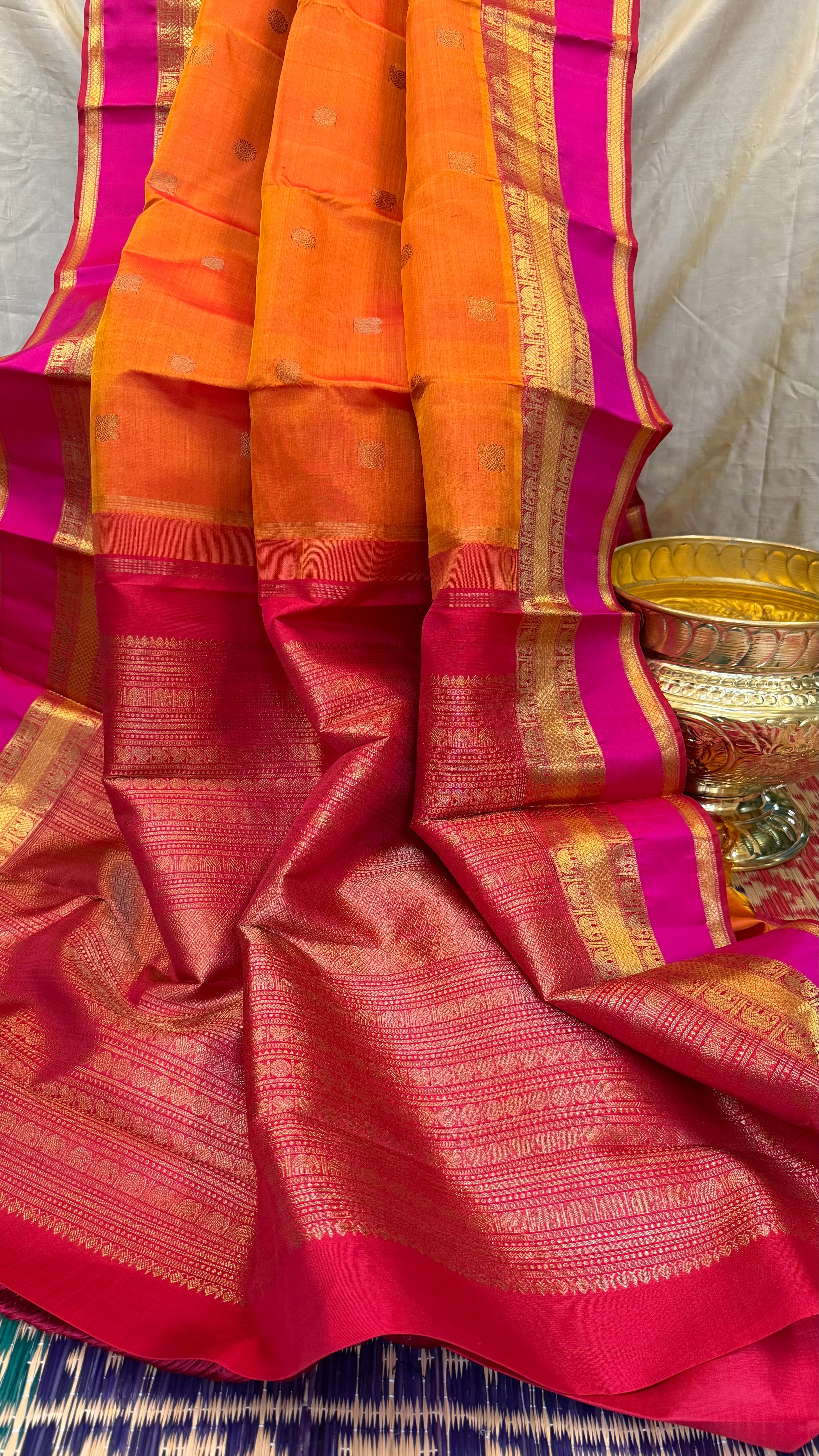 Swapnam: Rust kaal erangina border /  Kanjipuram silk