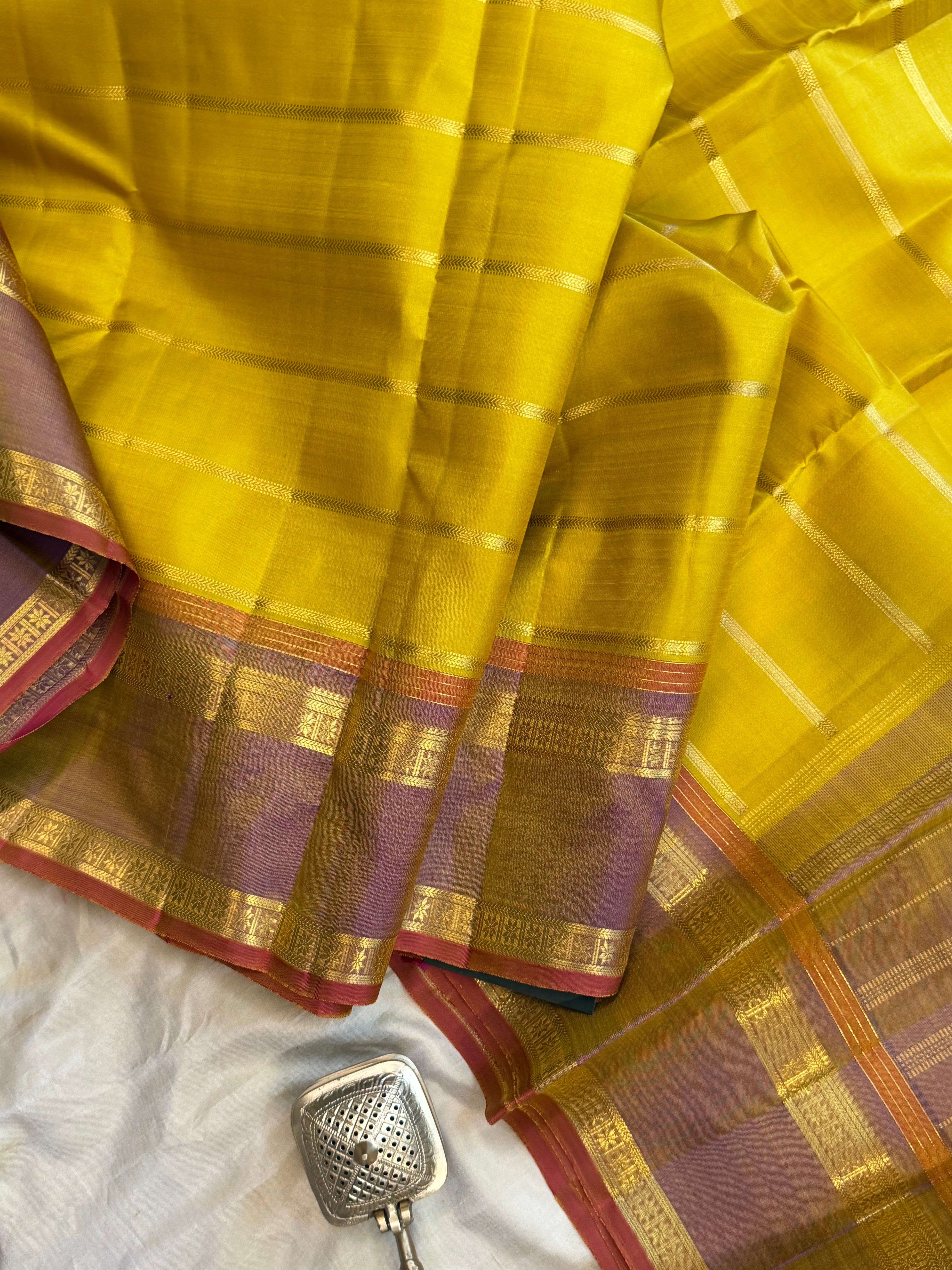 Sampanga veldhari  / Kanjipuram silk