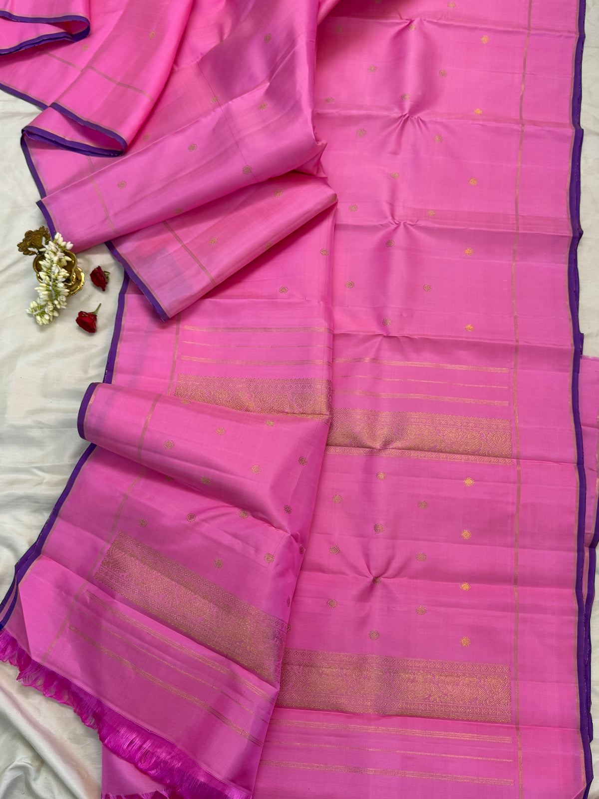Baby pink body with retta pet border CLSA12694