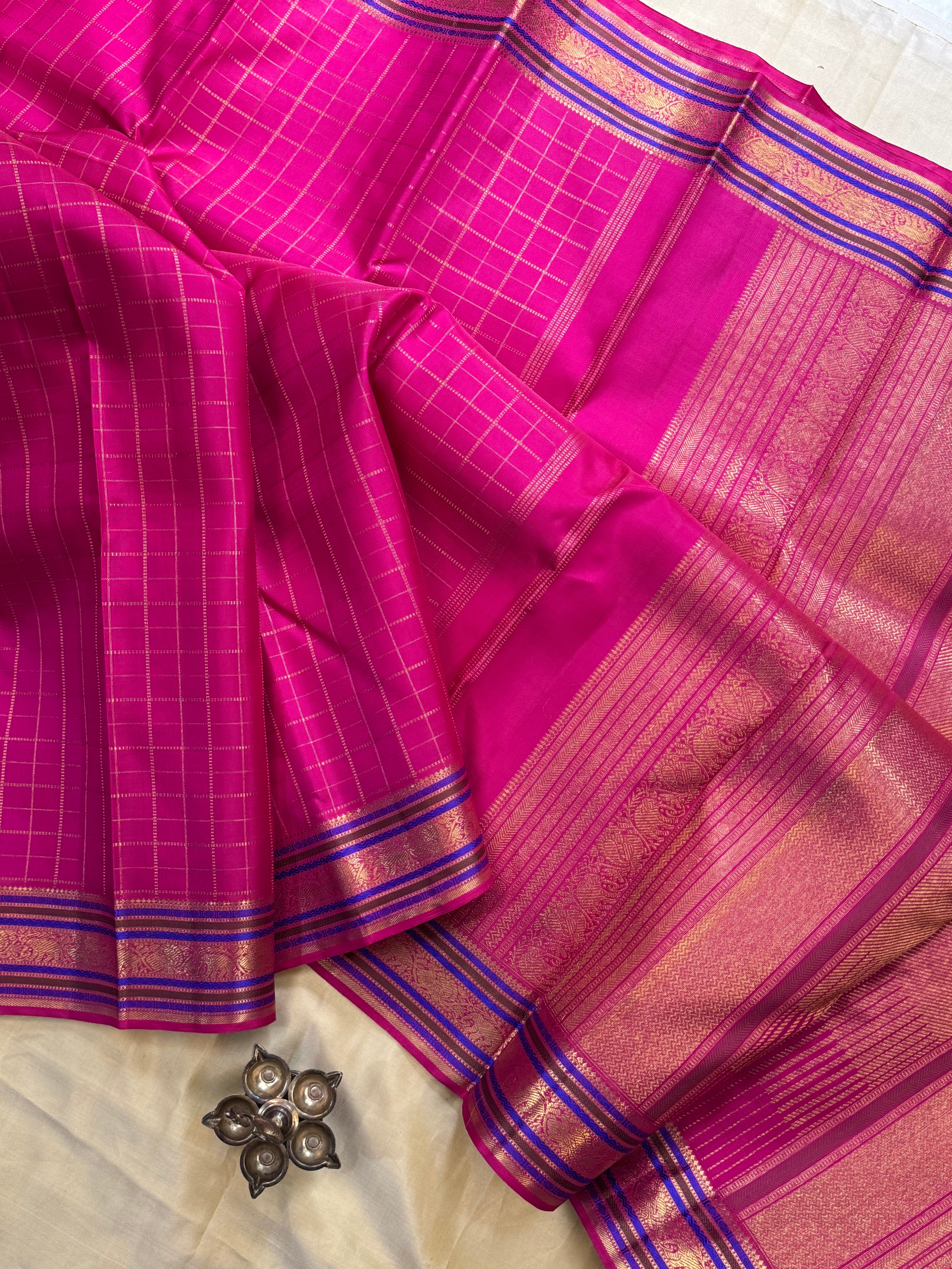 Dark pink zari kattam / kanjipuram silk