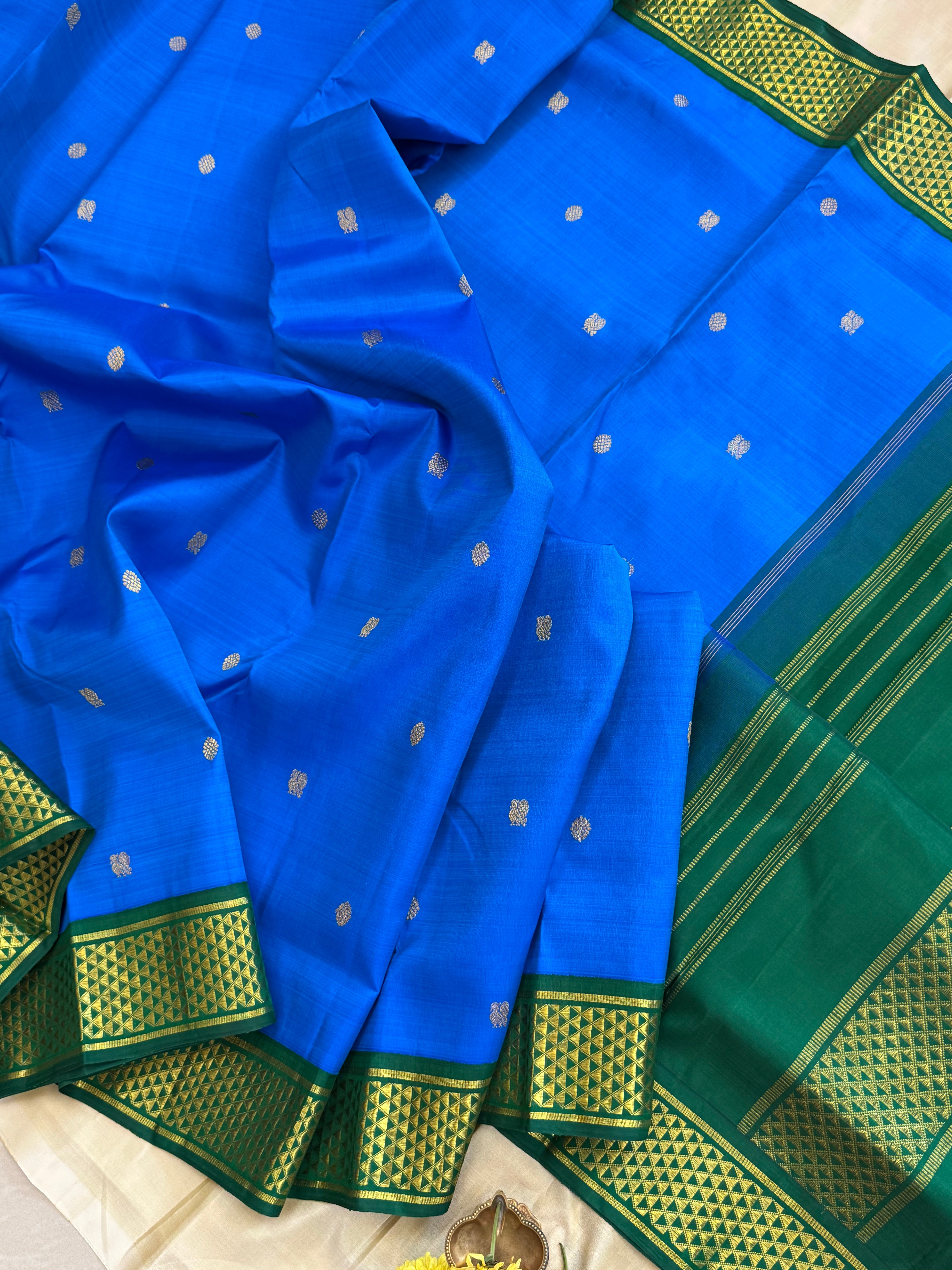 10 YARDS KORVAI / KANJIPURAM SILK SAREE CLSA 7704