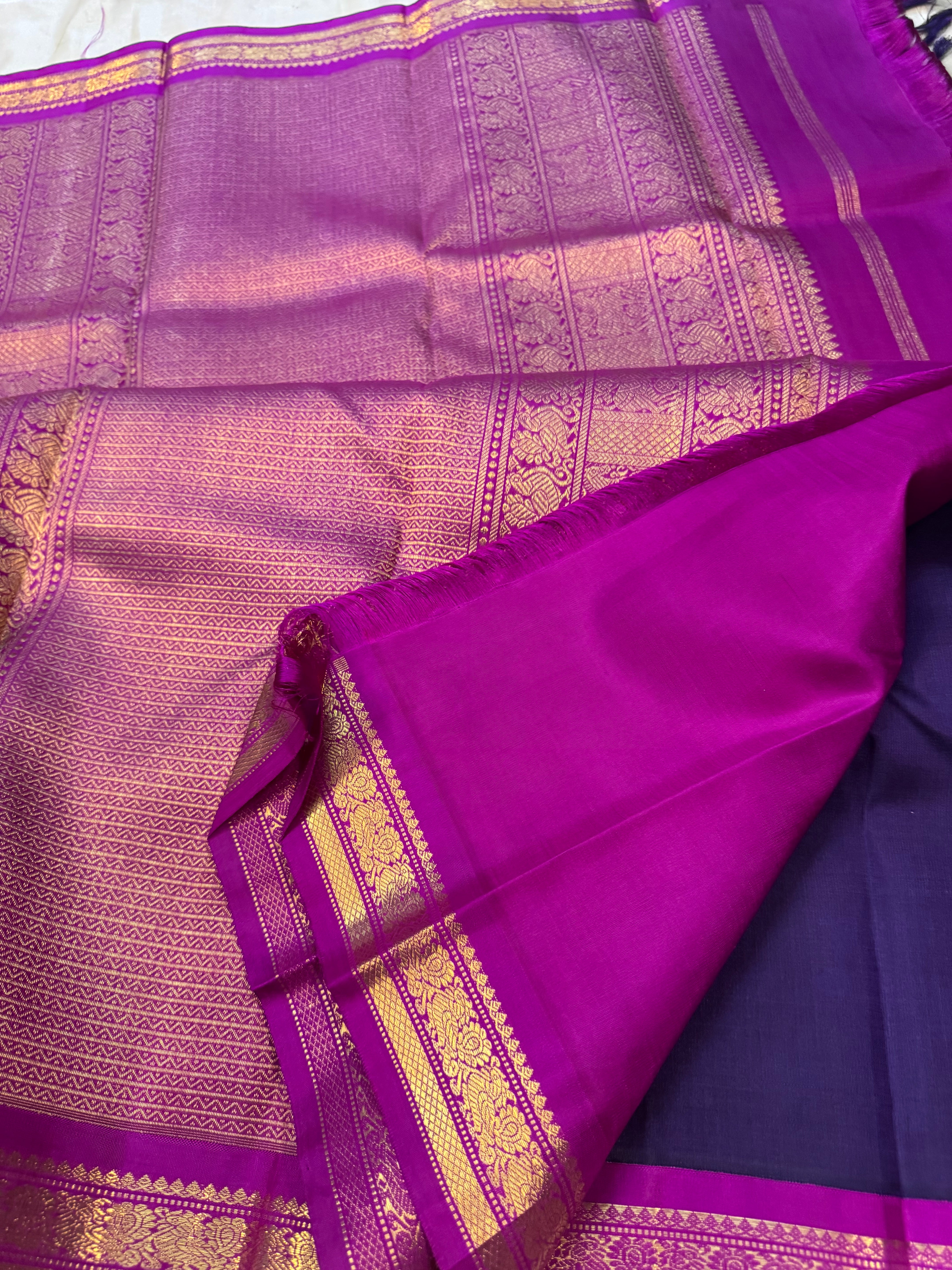 AALAYAM :Deep blue pink border korvai  kanjipuram silk