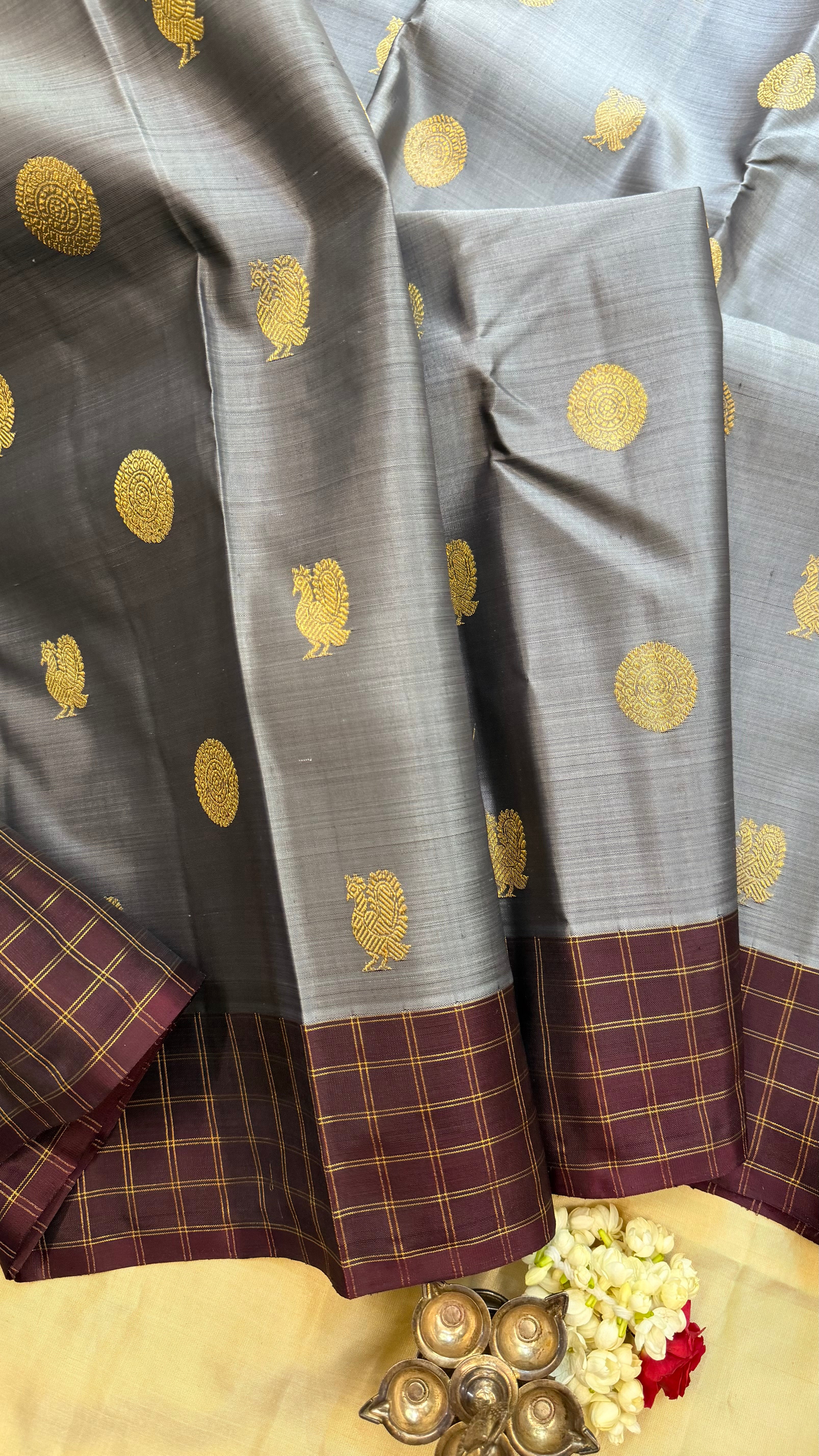 Grey and brown checked border / Kanjipuram Silk