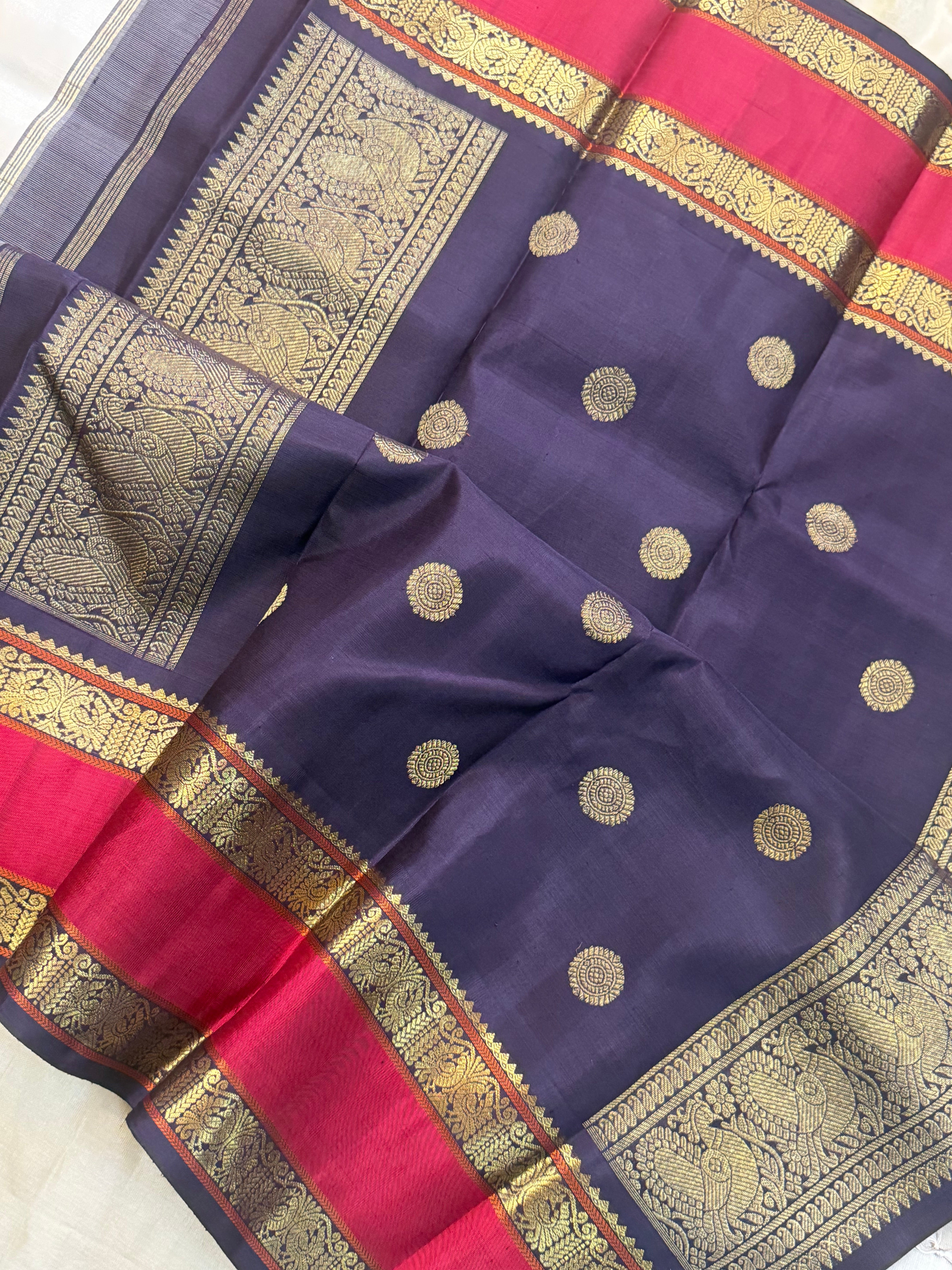 Onam collection: ivory beige retta pet Korvai / pure zari Kanjipuram silk